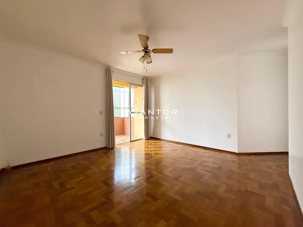 Apartamento com 2 quartos à venda no Residencial Pieta, em Centro, Santa Maria/RS