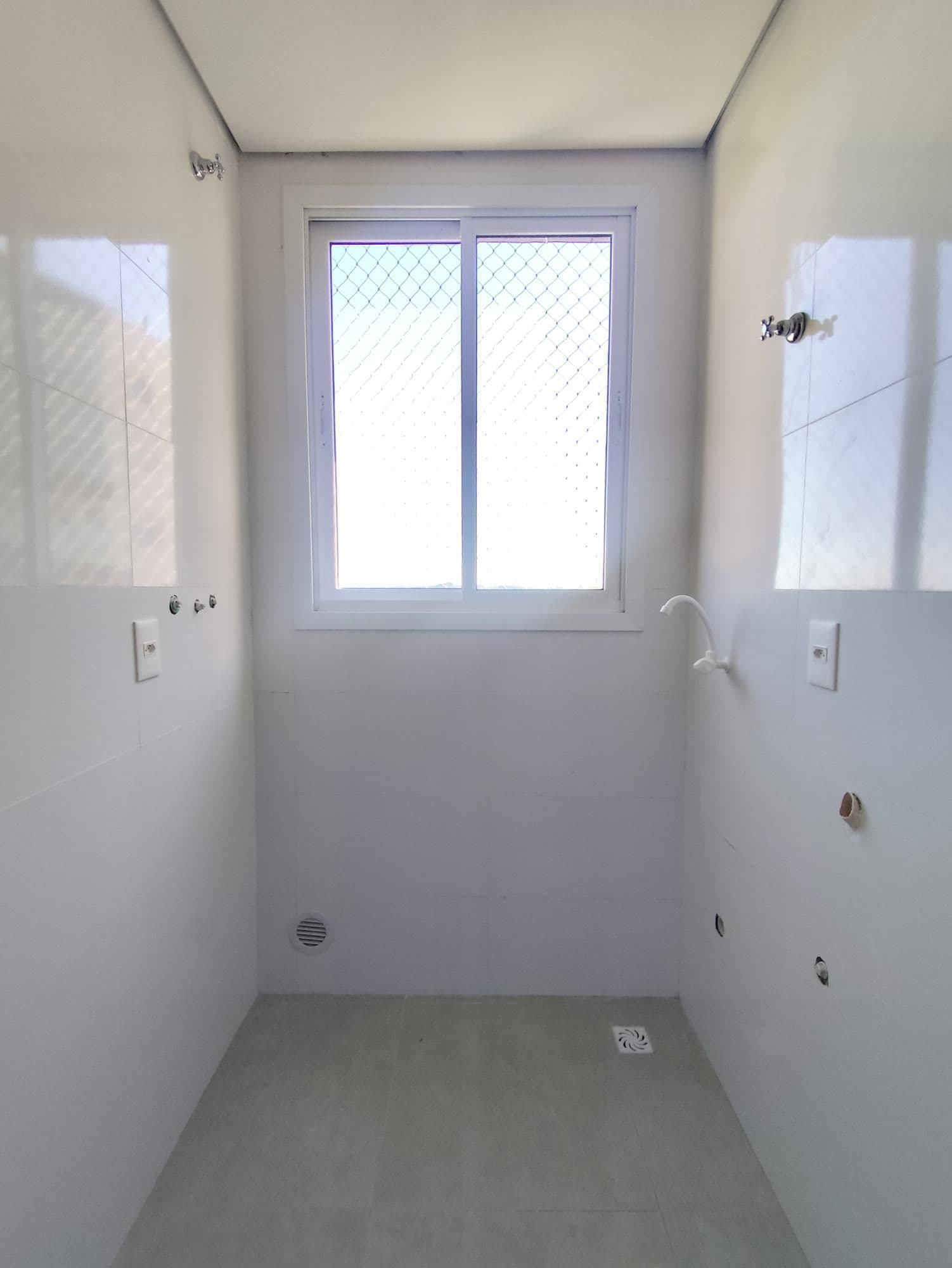 Apartamento Novo De 2 Dormitórios, Suíte, Sala de Estar, Banheiro Social, Cozinha, Sacada — Apartamento com 2 quartos à venda em Nossa Senhora de Lourdes, Santa Maria/RS