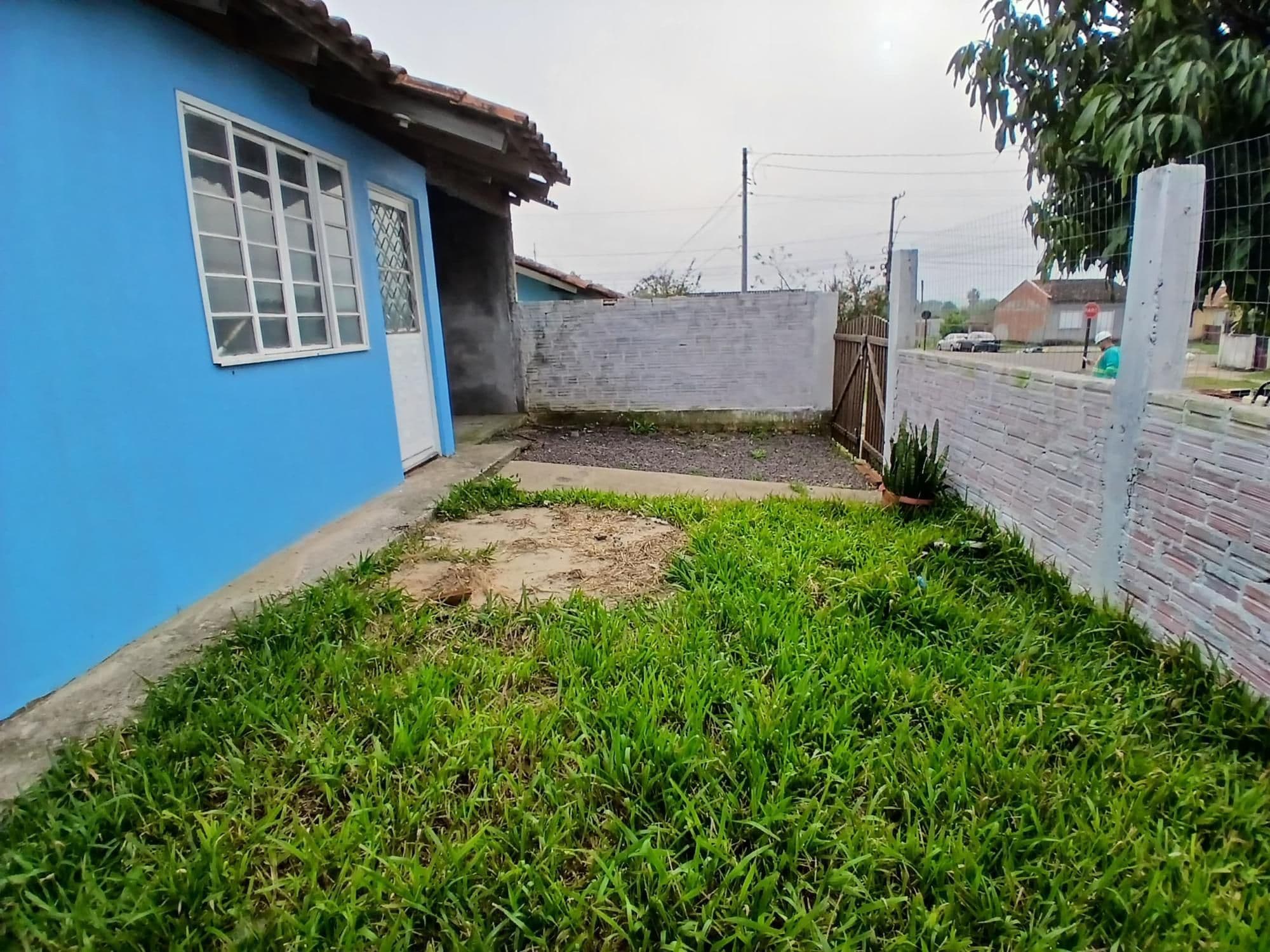 Casa no Diácono João Luiz Pozzobon de 2 dormitórios, sala e cozinha conjugadas, banheiro s — Casa com 2 quartos para alugar em Diácono João Luiz Pozzobon, Santa Maria/RS