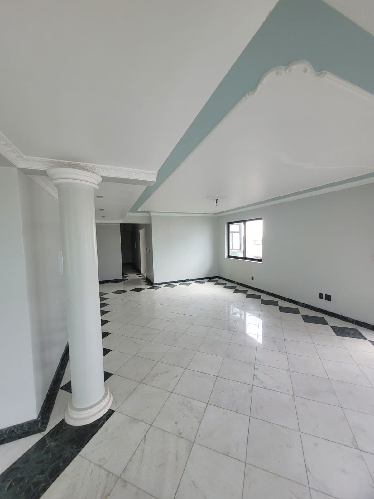 5 dormitórios, 2 suítes, 2 vagas, Av. Presidente Vargas — Apartamento com 5 quartos à venda em Nossa Senhora de Fátima, Santa Maria/RS