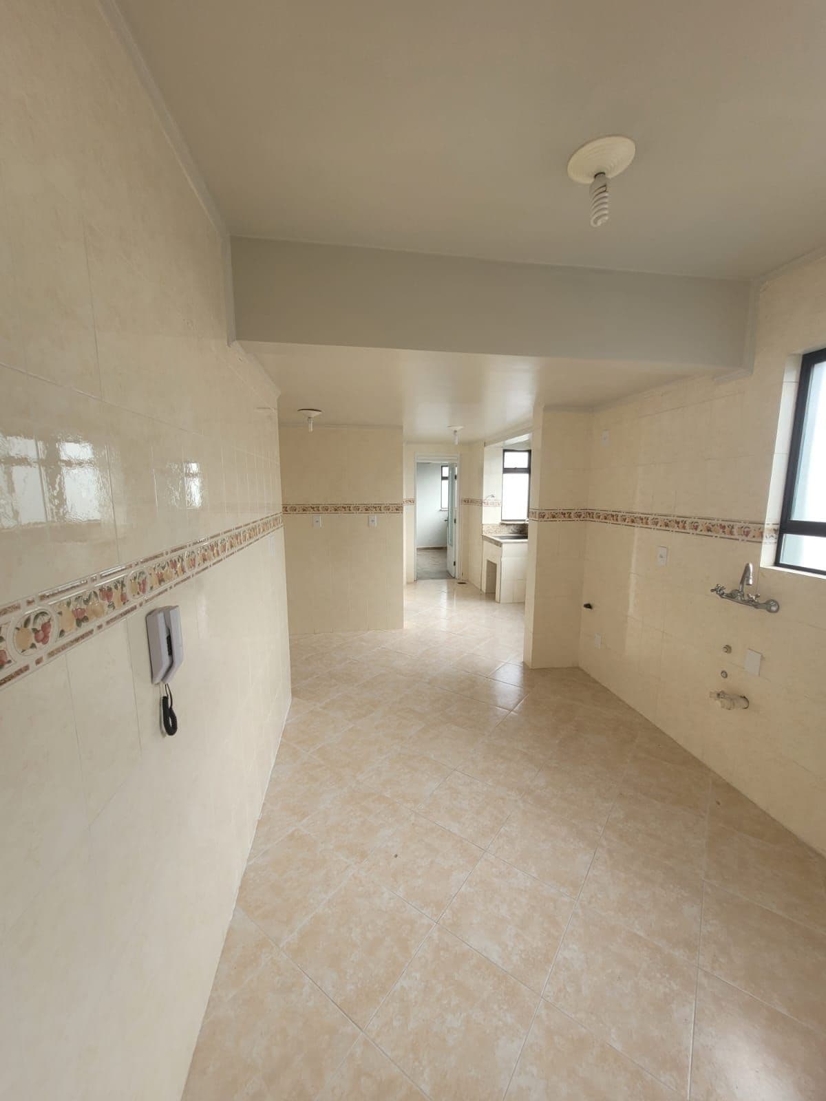 5 dormitórios, 2 suítes, 2 vagas, Av. Presidente Vargas — Apartamento com 5 quartos à venda em Nossa Senhora de Fátima, Santa Maria/RS