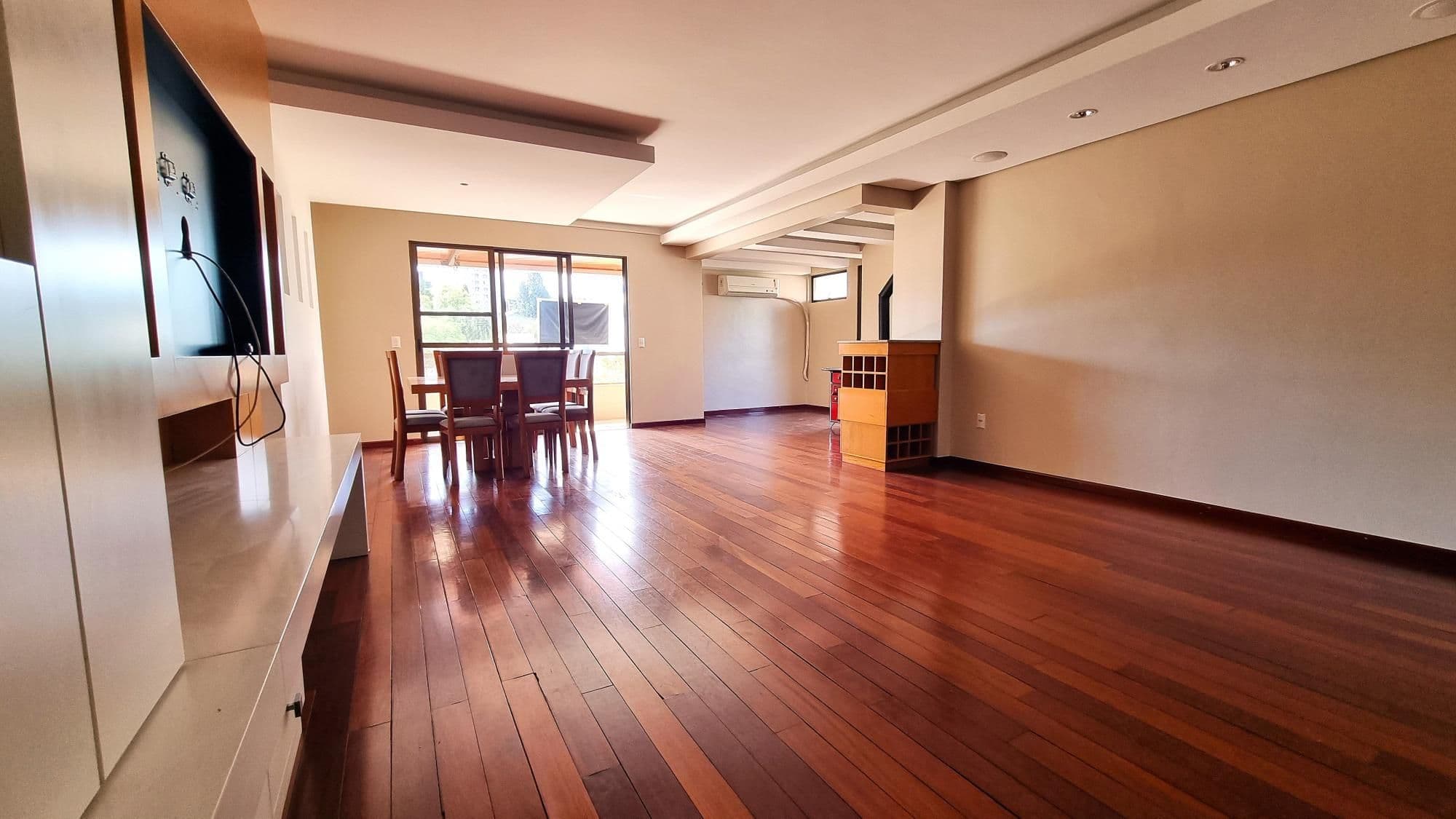 Apartamento com 4 quartos à venda no Residencial Tâmisa, em Patronato, Santa Maria/RS — foto 2 de 41