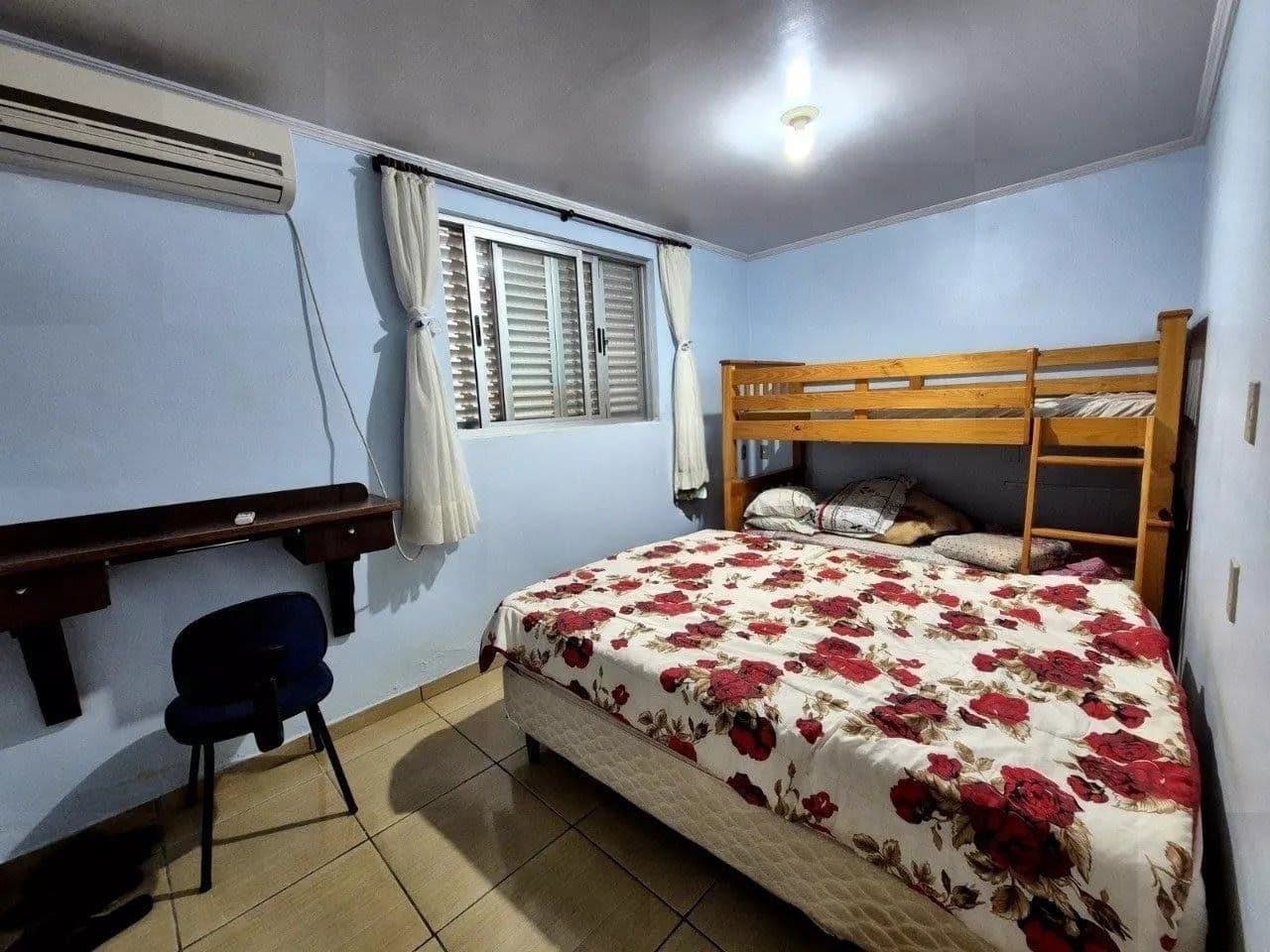 Casa duplex de 5 dormitórios a venda na Boca do Monte — Casa com 5 quartos à venda em Boca do Monte, Santa Maria/RS