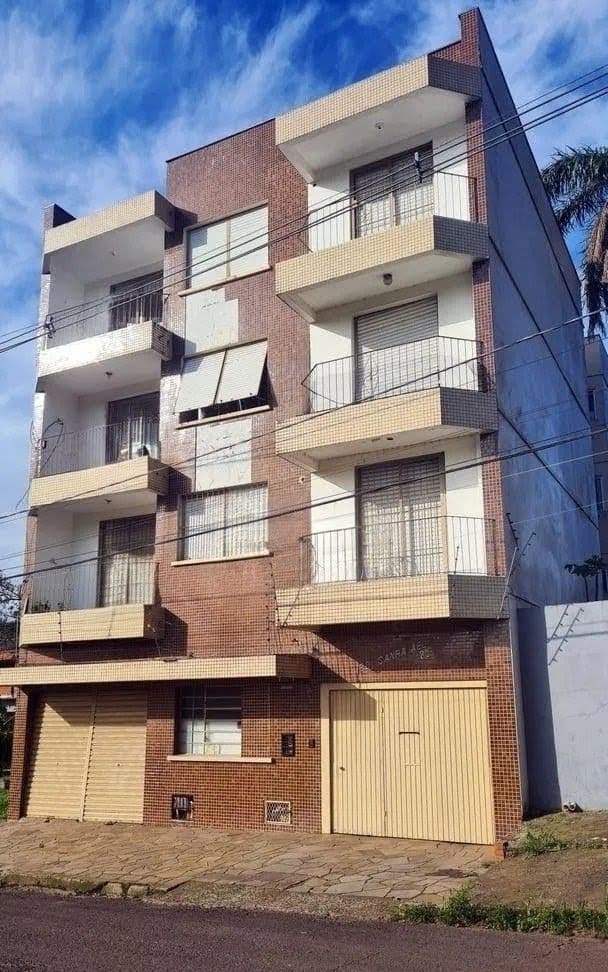 Apartamento de 2 dormitórios, suíte, sala de estar, banheiro social, cozinha, área de serv — Apartamento com 2 quartos à venda em Nossa Senhora do Rosário, Santa Maria/RS