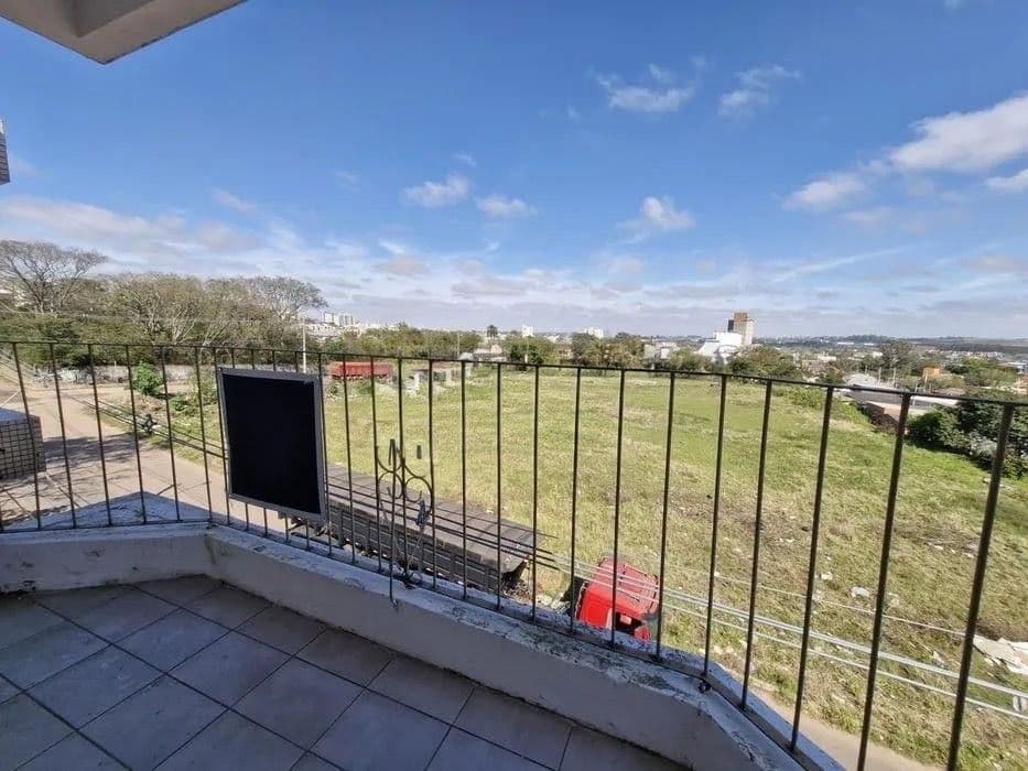 Apartamento de 2 dormitórios, suíte, sala de estar, banheiro social, cozinha, área de serv — Apartamento com 2 quartos à venda em Nossa Senhora do Rosário, Santa Maria/RS