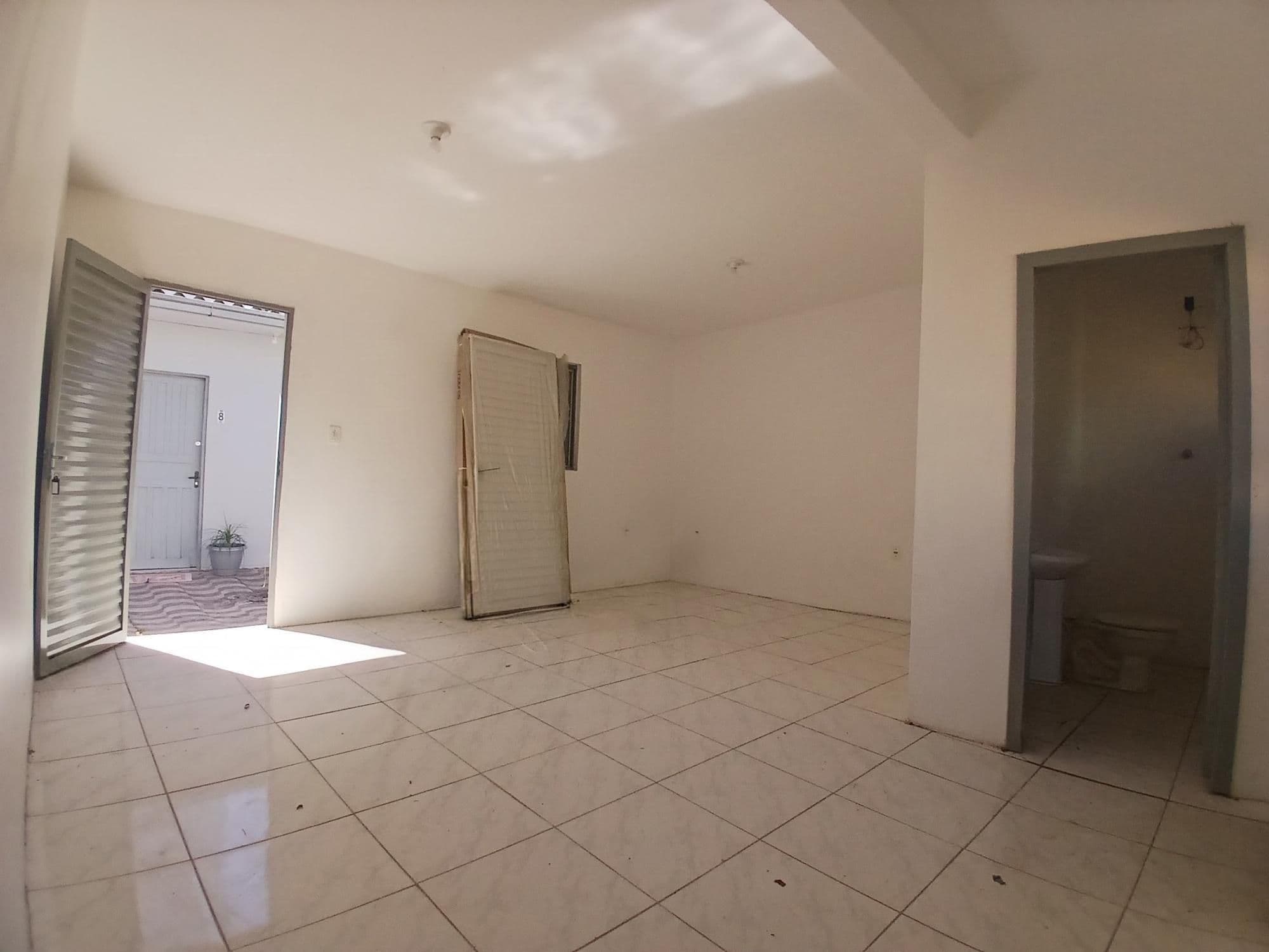 Casa de 1 dormitório, sala e cozinha conjugadas e área de serviço para locação — Casa com 1 quarto para alugar em Nossa Senhora de Lourdes, Santa Maria/RS