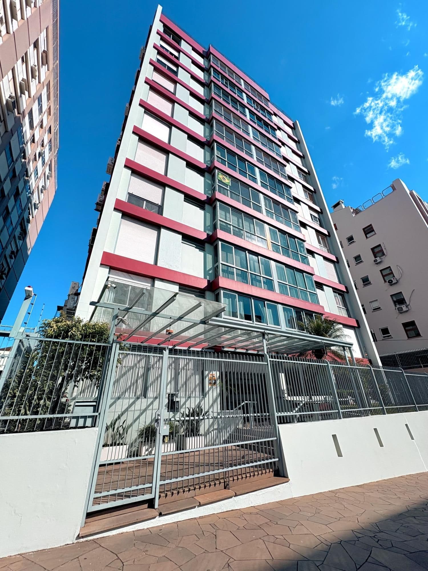 Apartamento amplo no centro de Santa Maria — Apartamento com 3 quartos à venda em Bonfim, Santa Maria/RS