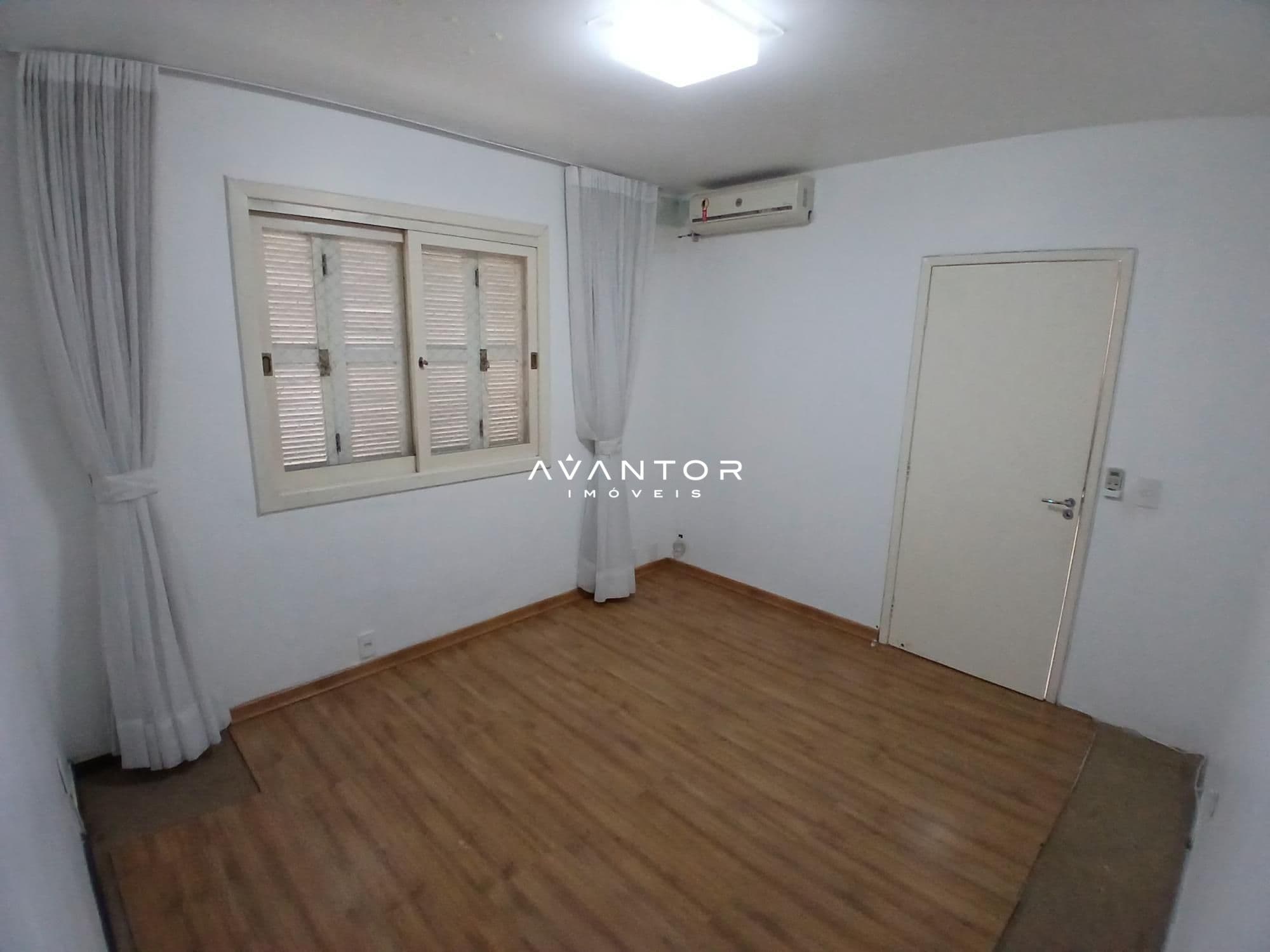 Casa com 4 quartos à venda em Nossa Senhora de Lourdes, Santa Maria/RS — foto 23 de 56