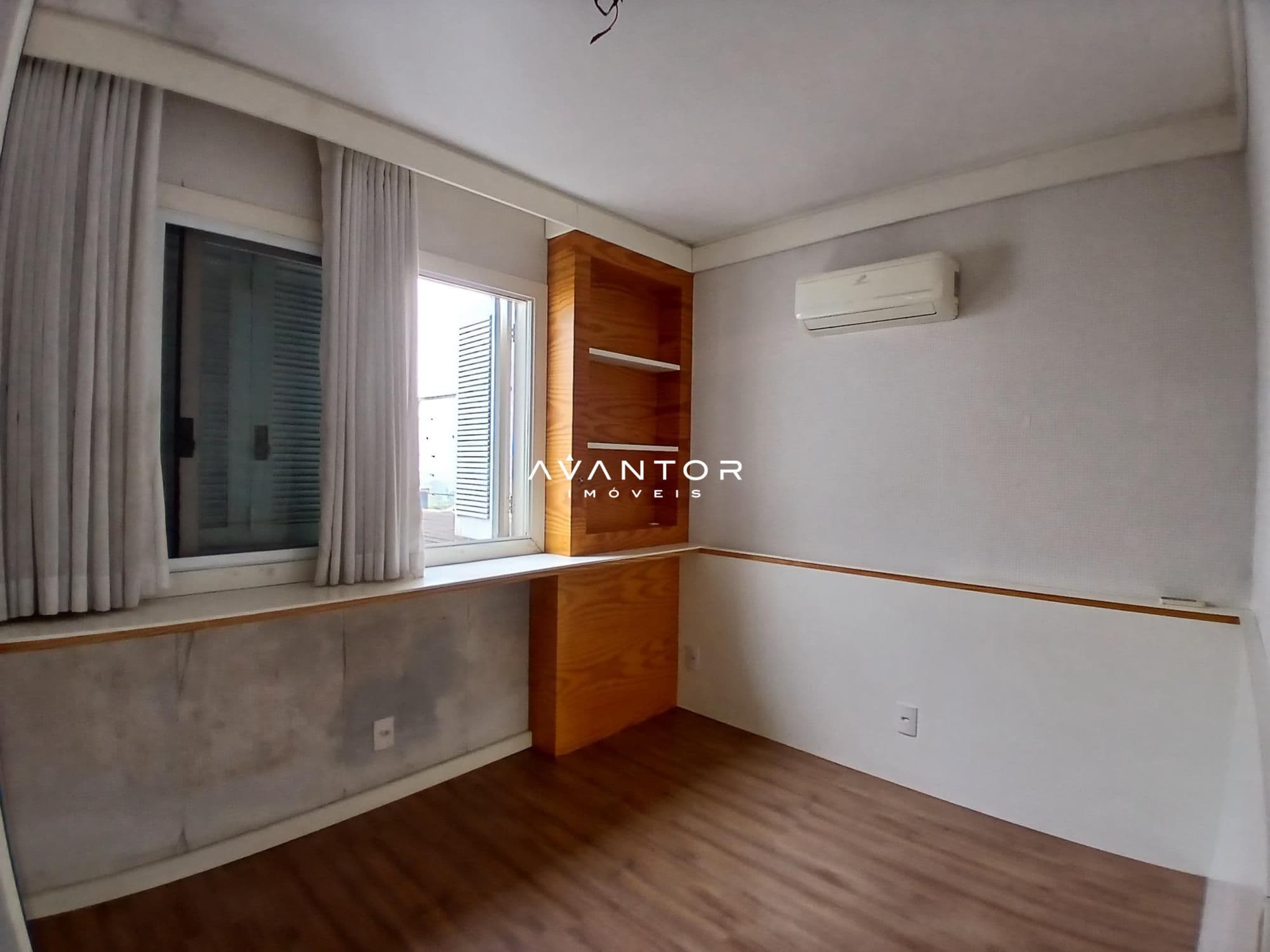Casa com 4 quartos à venda em Nossa Senhora de Lourdes, Santa Maria/RS — foto 24 de 56