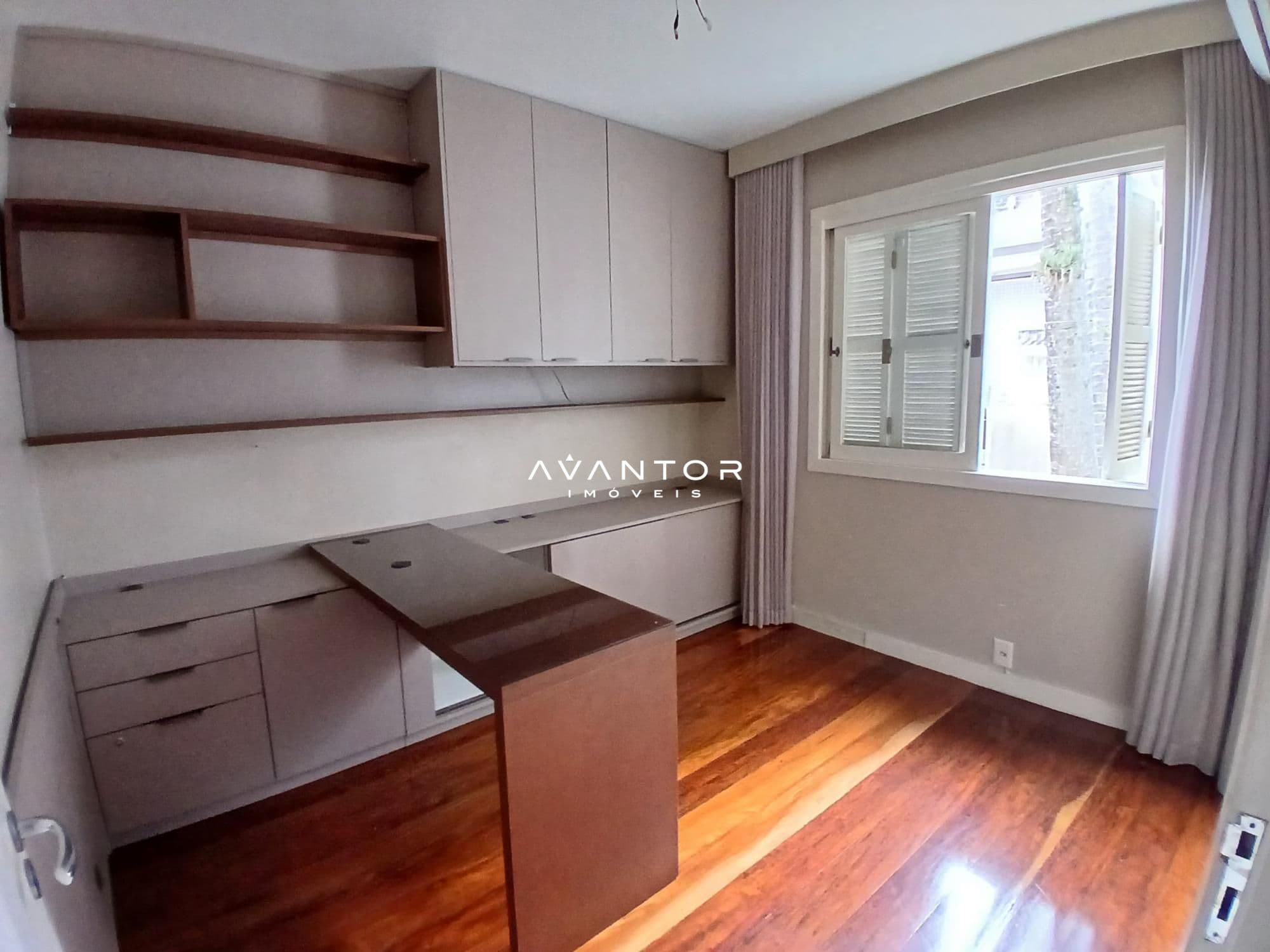 Casa com 4 quartos à venda em Nossa Senhora de Lourdes, Santa Maria/RS — foto 27 de 56