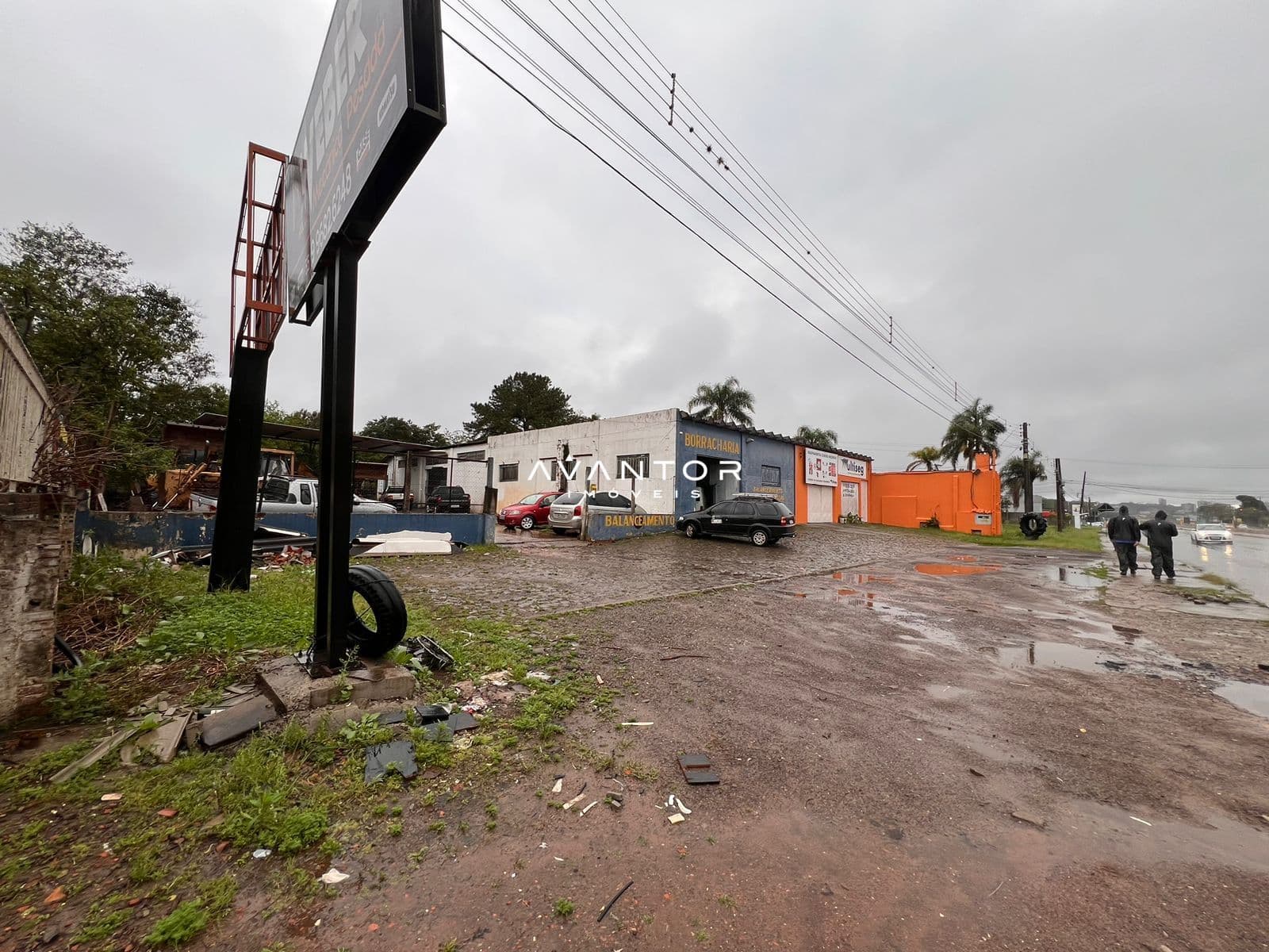 Terreno com área industrial — Terreno à venda em Pé de Plátano, Santa Maria/RS