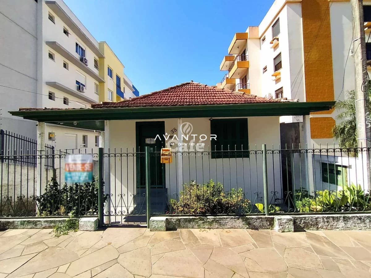 Excelente terreno com 400 m² localizado no Bairro Nossa Senhora das Dores — Terreno à venda em Nossa Senhora das Dores, Santa Maria/RS