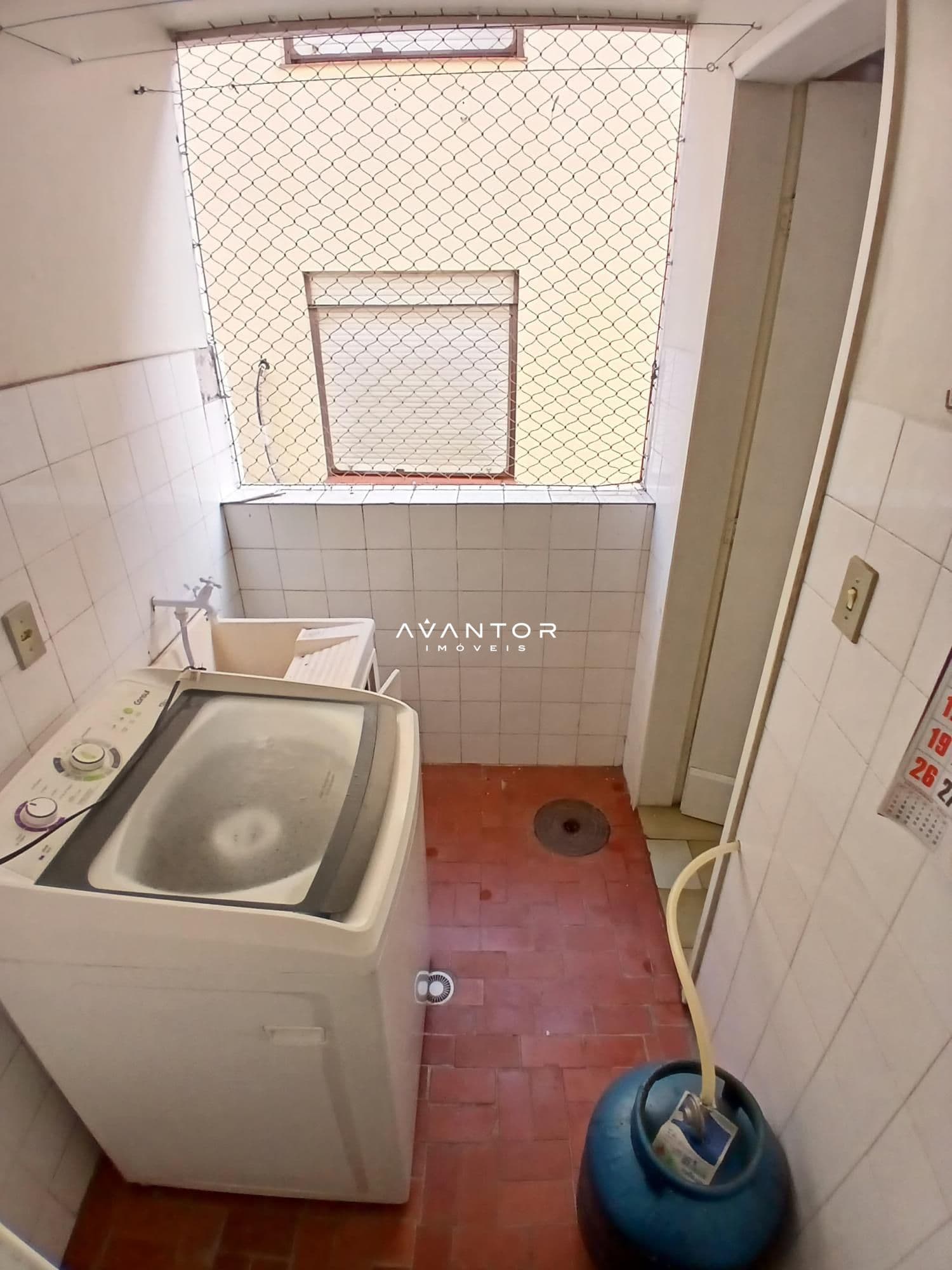 Apartamento com 2 quartos para alugar no Edifício Canada, em Centro, Santa Maria/RS — foto 16 de 18