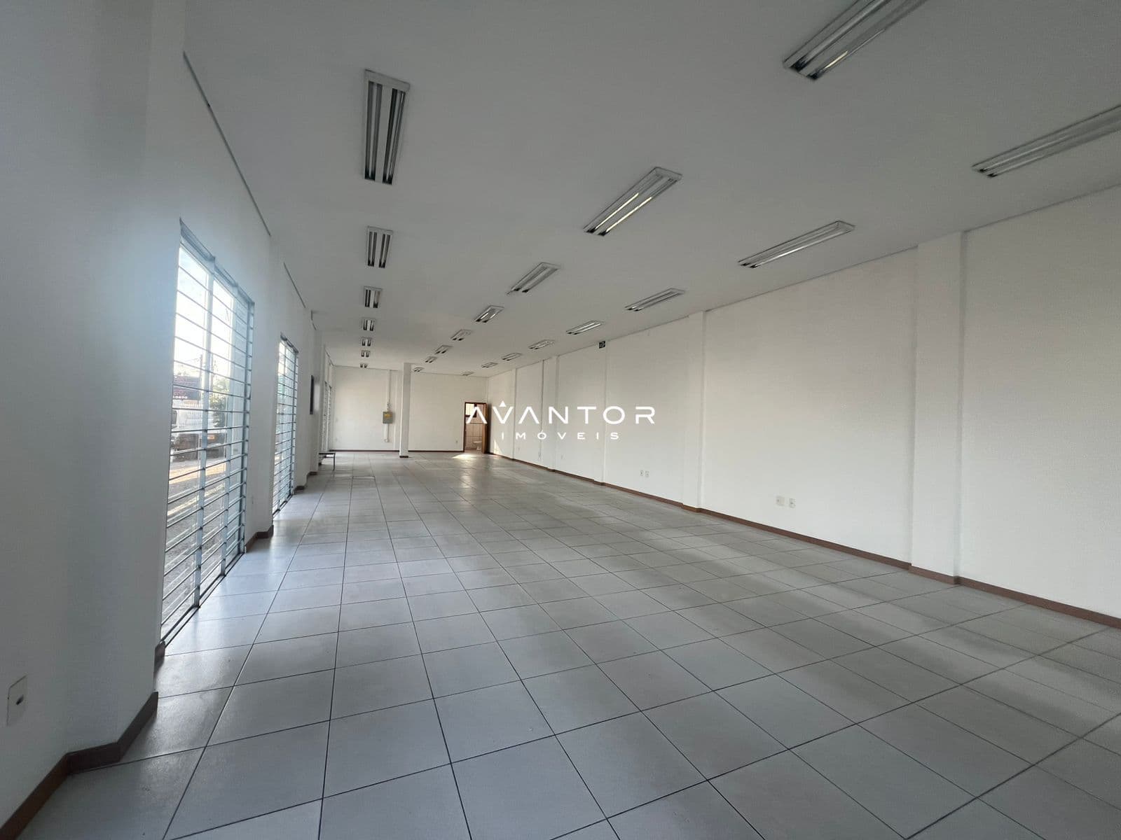 Loja com 1 sala para alugar em Nossa Senhora do Rosário, Santa Maria/RS — foto 2 de 9