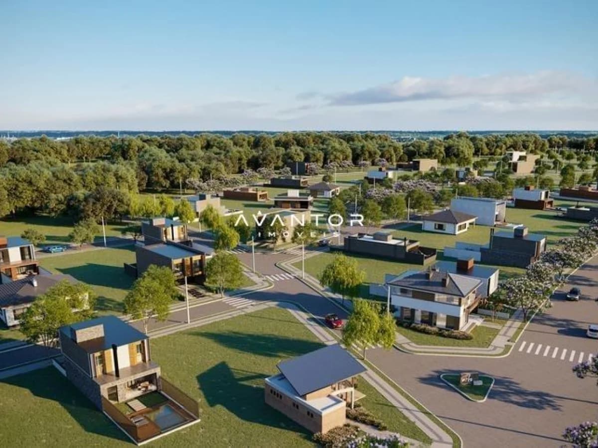 Vista aérea do empreendimento com casarões — Terreno à venda no Arbo Eco Village, em Camobi, Santa Maria/RS