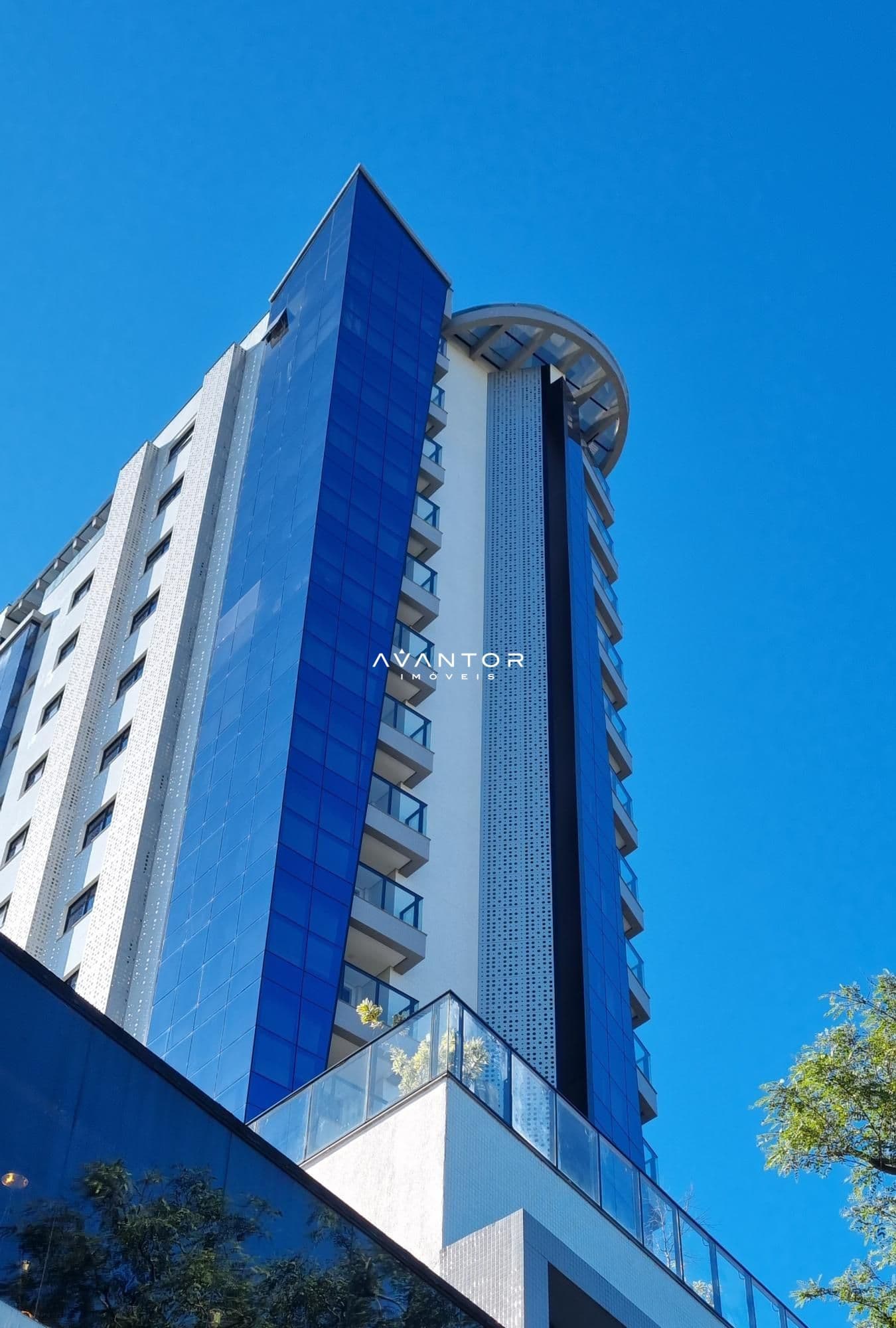 Apartamento com 3 quartos à venda no Palace Louvre Residencial, em Nossa Senhora Medianeira, Santa Maria/RS — foto 3 de 39