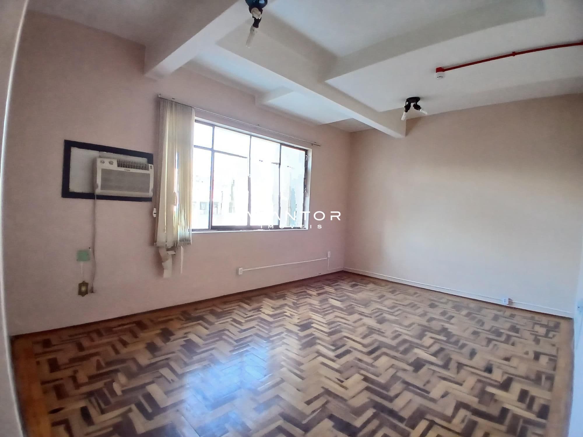 Sala Comercial com 1 sala à venda em Centro, Santa Maria/RS — foto 2 de 4
