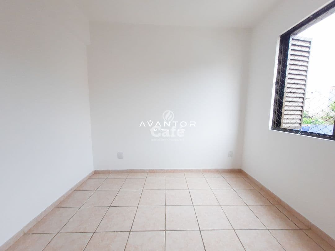 Apartamento com 2 quartos à venda no Edifício Lorenzi, em Nossa Senhora Medianeira, Santa Maria/RS — foto 5 de 14