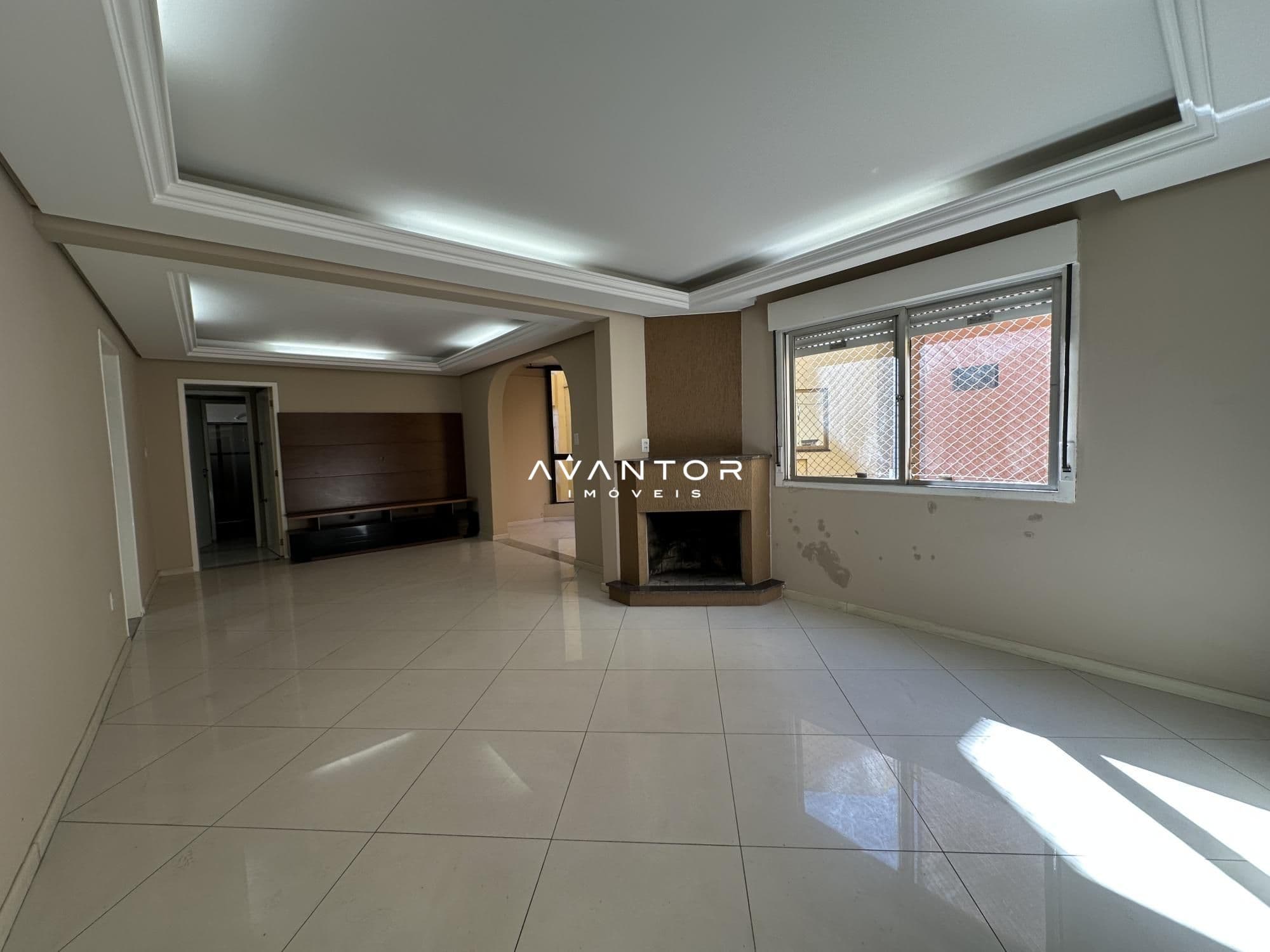 Apartamento com 3 quartos à venda no Edifício Tais, em Nossa Senhora Medianeira, Santa Maria/RS — foto 2 de 14