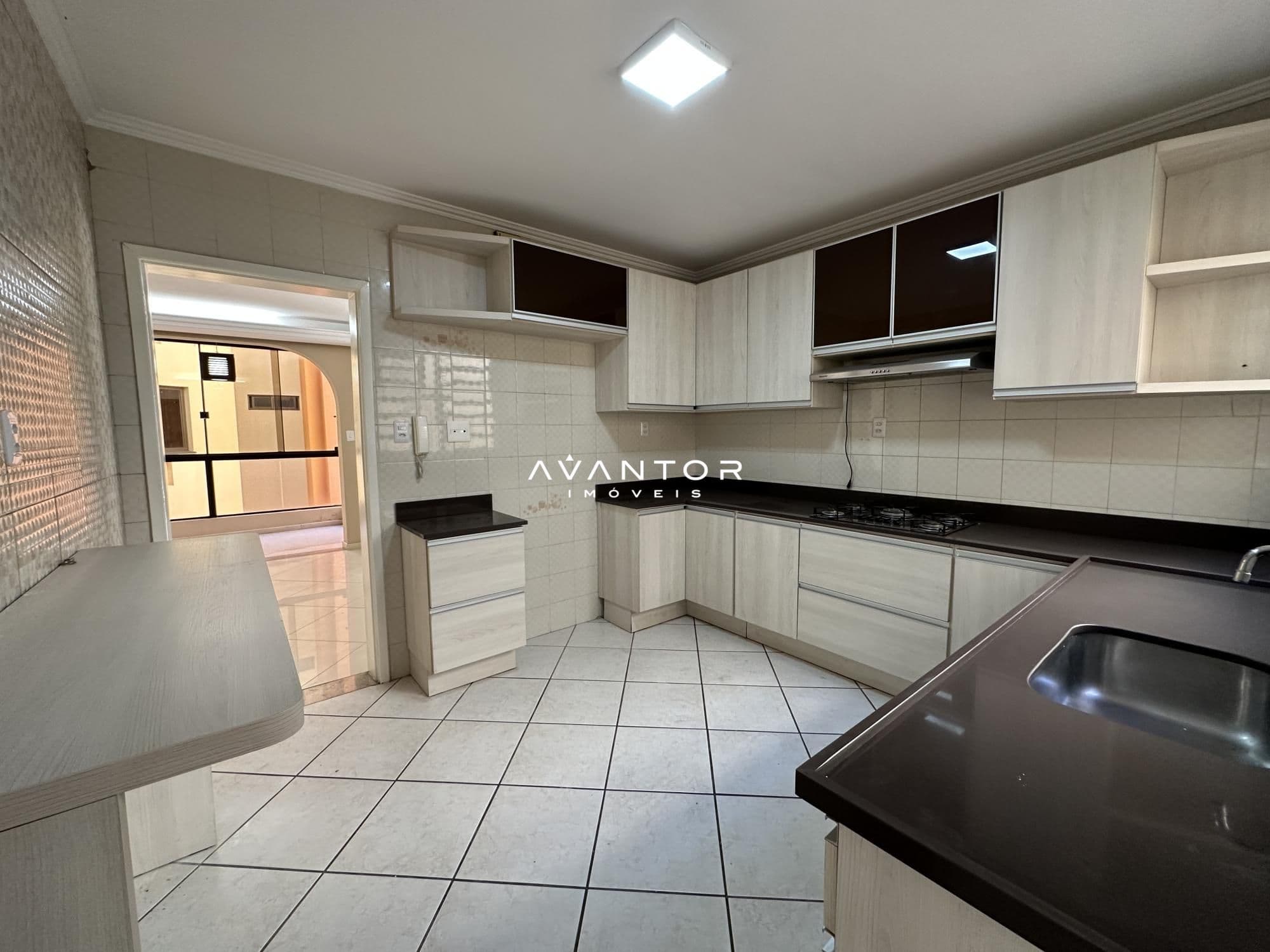 Apartamento com 3 quartos à venda no Edifício Tais, em Nossa Senhora Medianeira, Santa Maria/RS — foto 6 de 14