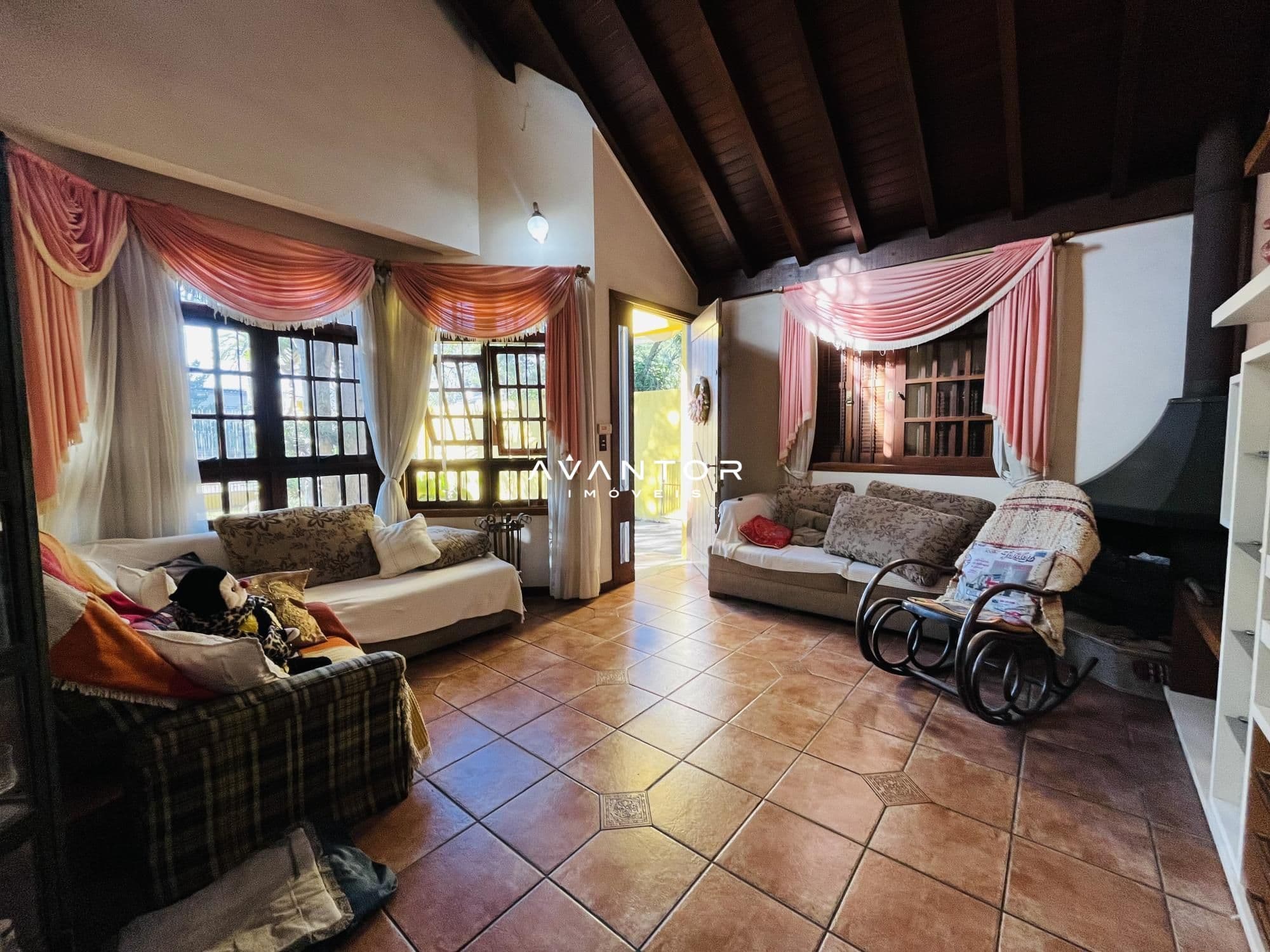 Casa com 4 quartos à venda em Nossa Senhora do Perpétuo Socorro, Santa Maria/RS — foto 3 de 23