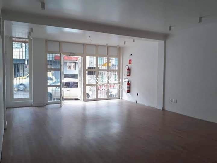Sala comercial de privativos com garagem, localizada na Rua Vale Machado — Sala Comercial com 1 sala à venda em Centro, Santa Maria/RS