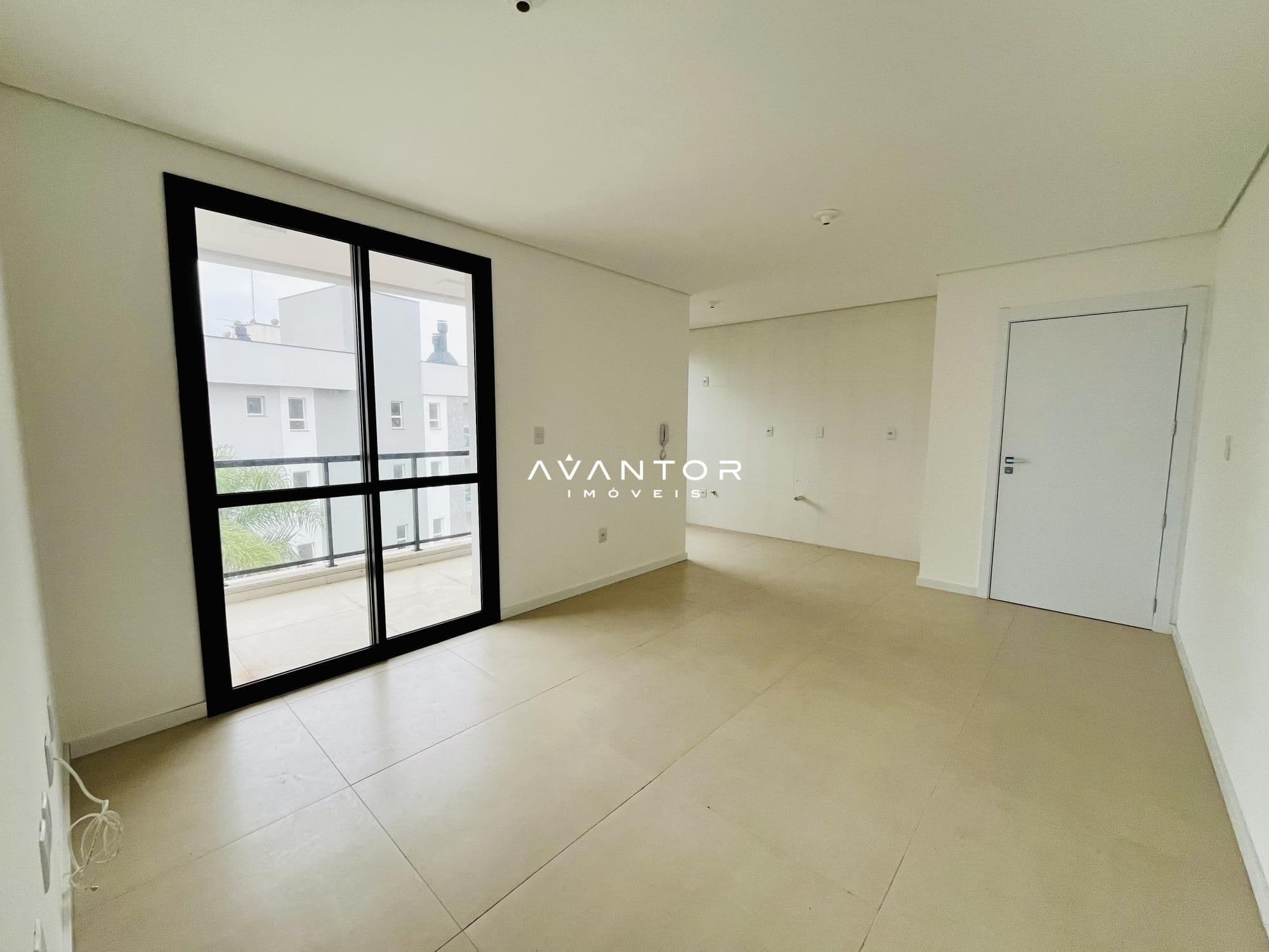 Apartamento com 2 quartos à venda no Residencial Helena, em Camobi, Santa Maria/RS — foto 2 de 11
