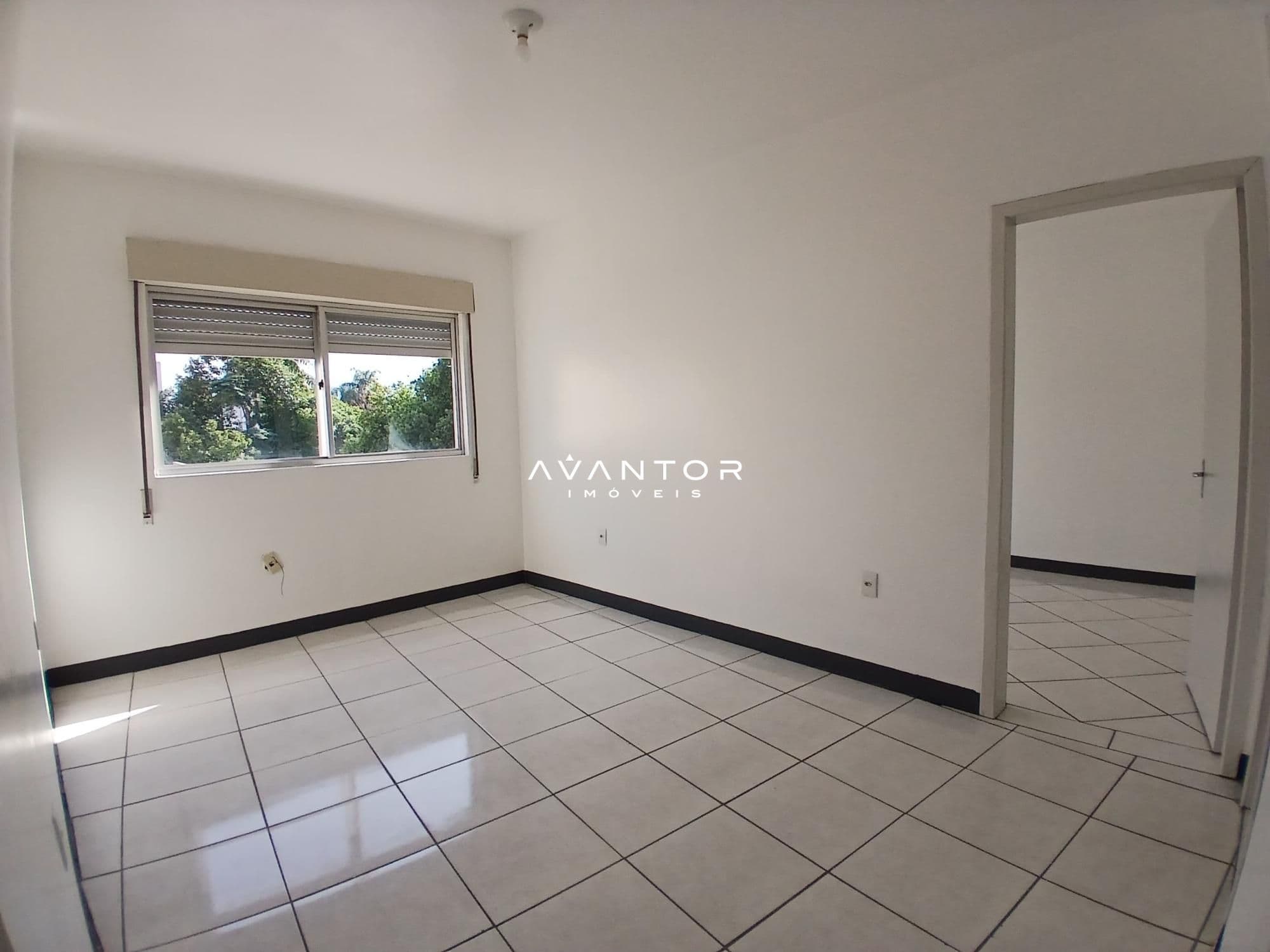 Apartamento com 2 quartos para alugar em Duque de Caxias, Santa Maria/RS — foto 2 de 9