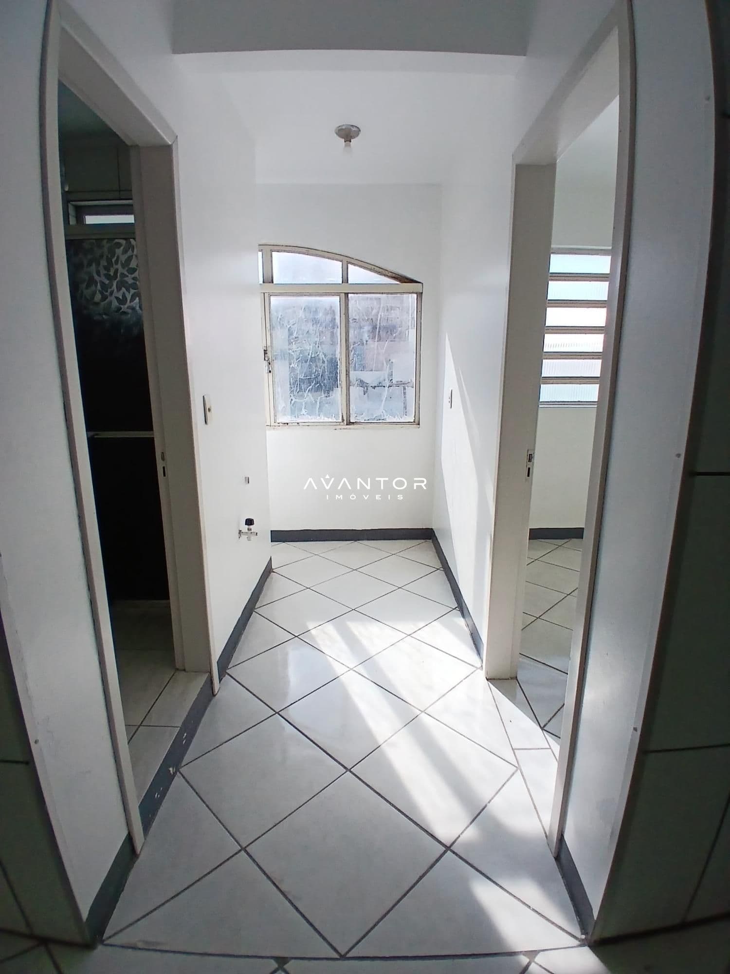 Apartamento com 2 quartos para alugar em Duque de Caxias, Santa Maria/RS — foto 3 de 9
