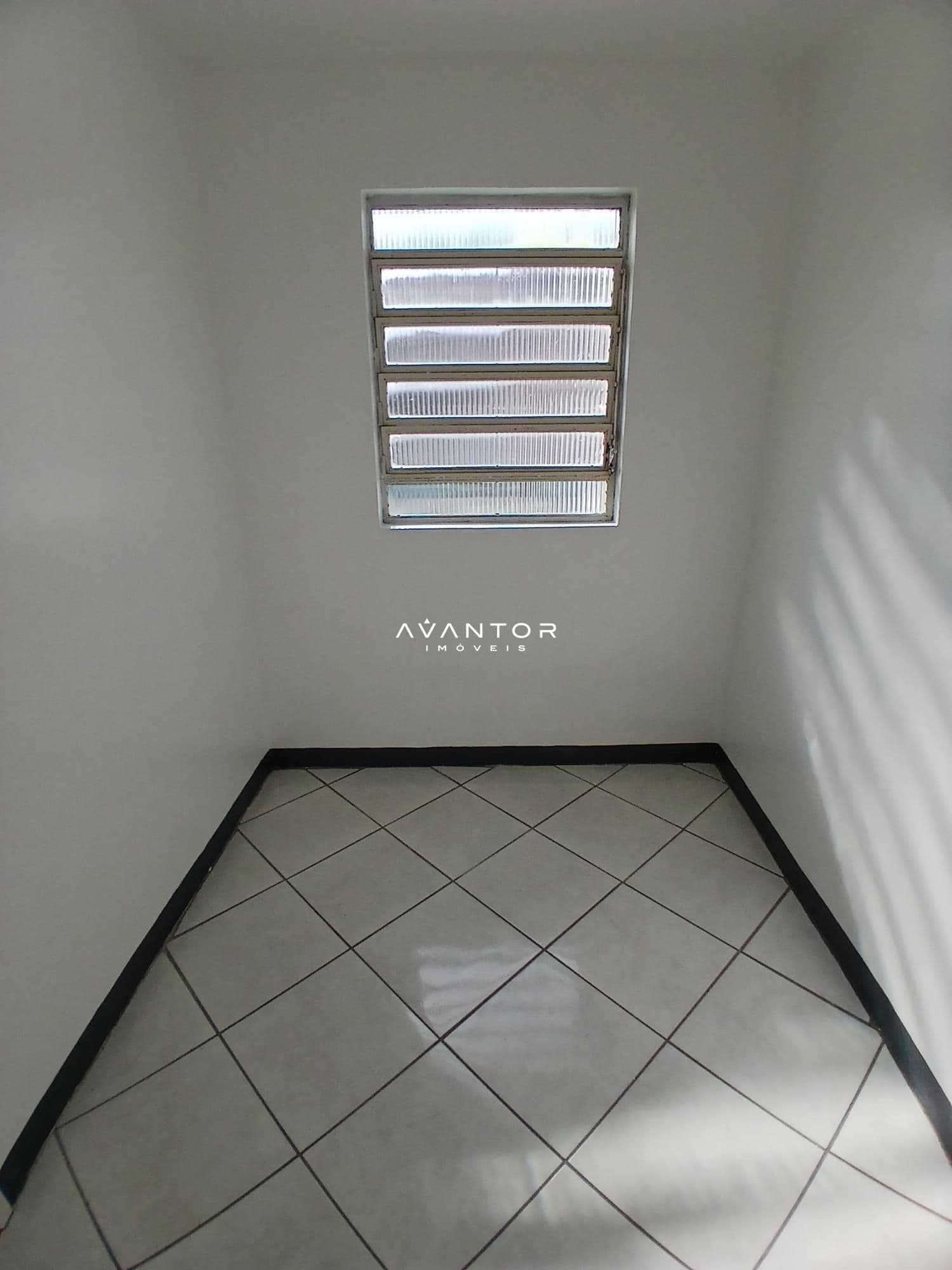 Apartamento com 2 quartos para alugar em Duque de Caxias, Santa Maria/RS — foto 5 de 9
