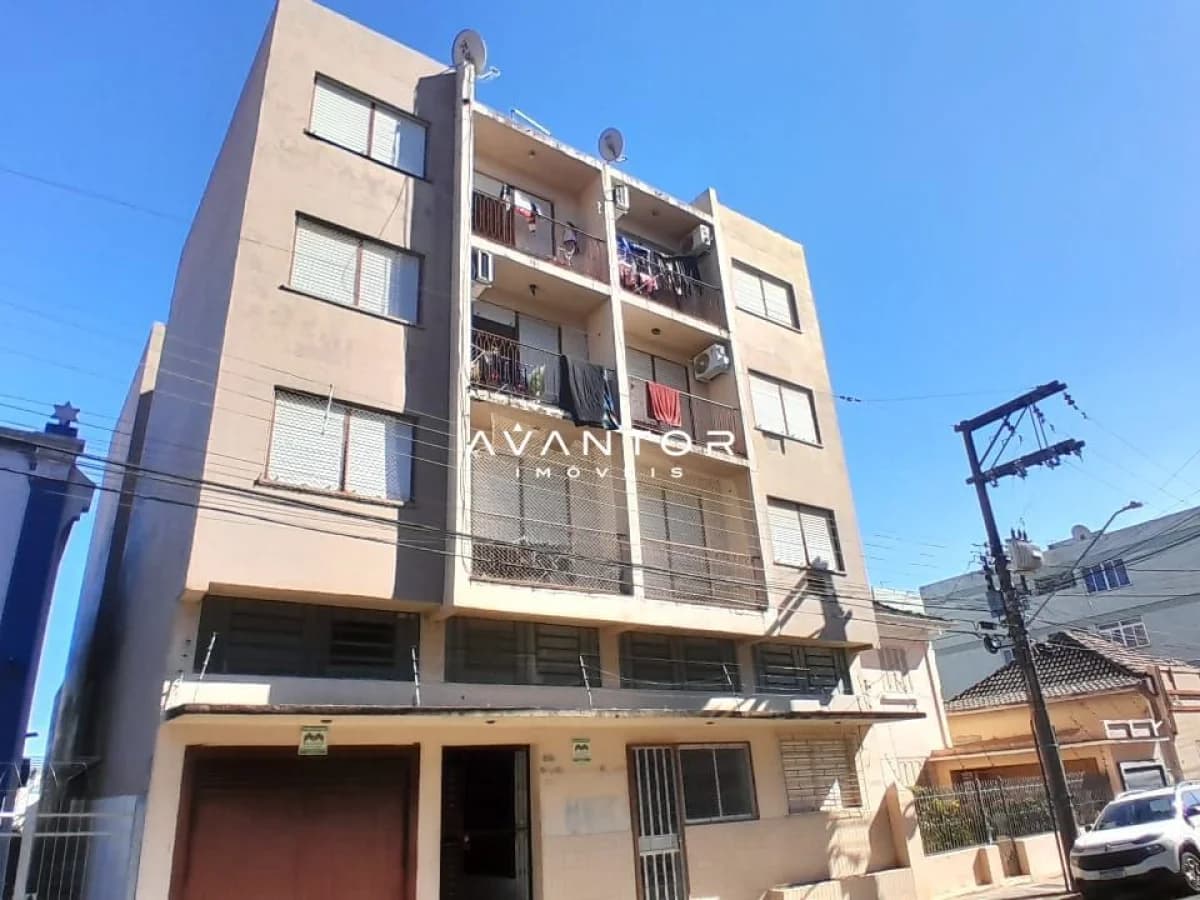 Fachada do prédio com garagem — Apartamento com 1 quarto à venda em Centro, Santa Maria/RS