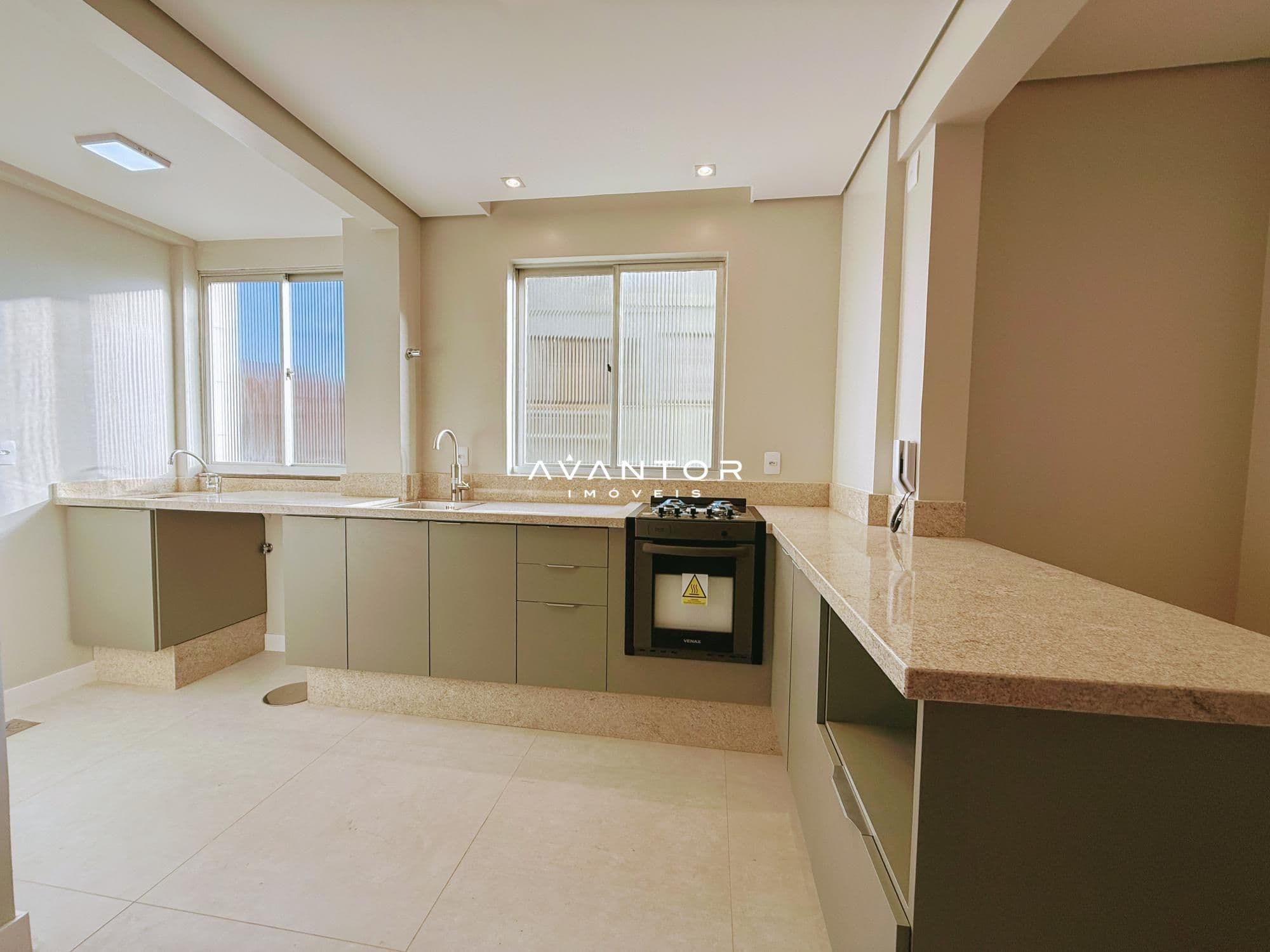 Apartamento com 2 quartos à venda no Edifício Rosa Kapp, em Nossa Senhora de Fátima, Santa Maria/RS — foto 4 de 12