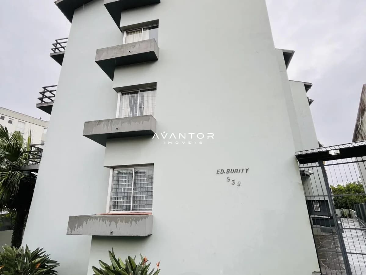 Fachada do prédio com sacadas — Edifício Burity, Menino Jesus, Santa Maria/RS