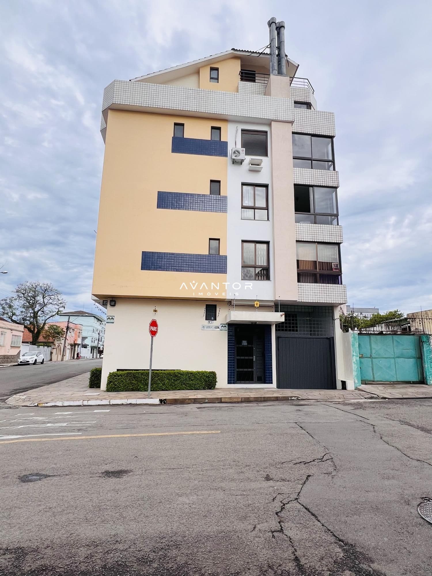 Apartamento com 1 quarto à venda em Nossa Senhora do Rosário, Santa Maria/RS — foto 2 de 12