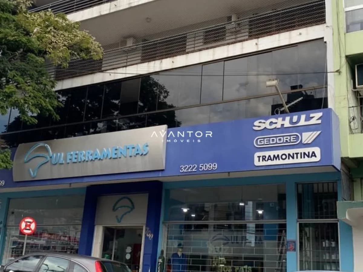 Fachada do prédio com garagens — Apartamento com 2 quartos para alugar em Duque de Caxias, Santa Maria/RS
