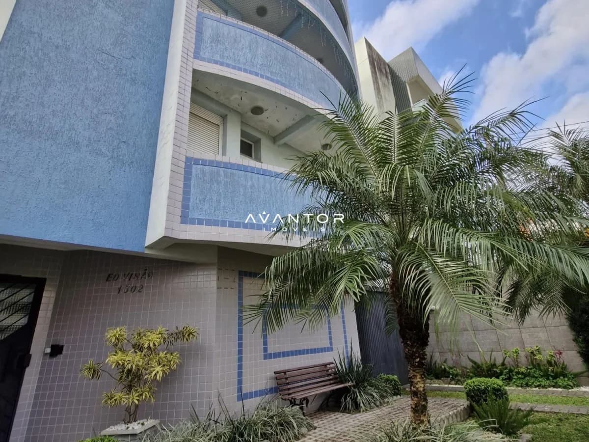 Fachada do prédio com paisagismo — Apartamento com 1 quarto à venda em Nossa Senhora do Rosário, Santa Maria/RS