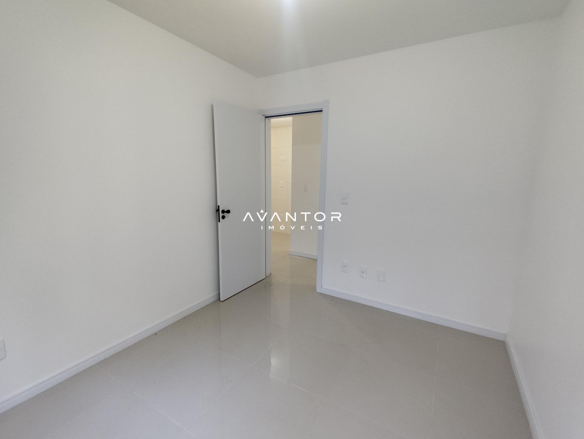 Apartamento com 2 quartos à venda no Edifício Távira, em Uglione, Santa Maria/RS — foto 7 de 11