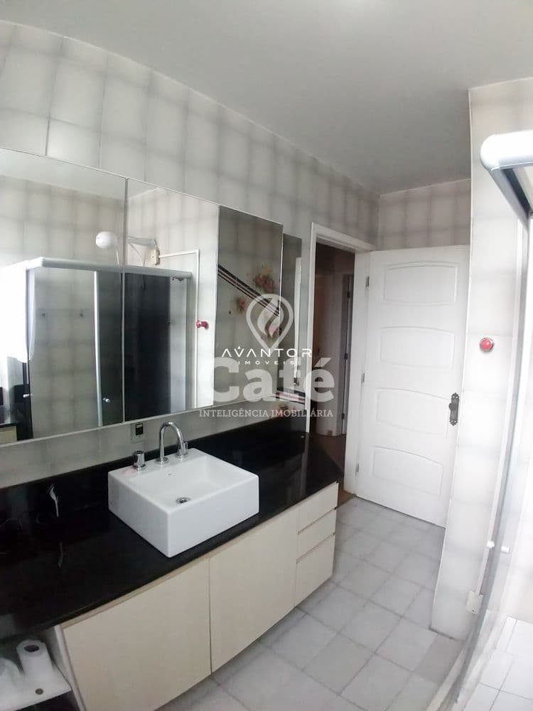 Casa Comercial com 4 salas à venda em Nossa Senhora Medianeira, Santa Maria/RS — foto 18 de 29