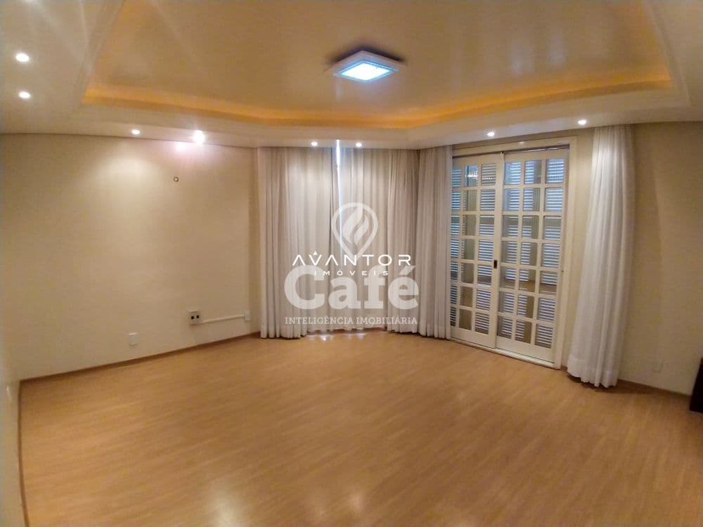 Casa Comercial com 4 salas à venda em Nossa Senhora Medianeira, Santa Maria/RS — foto 24 de 29