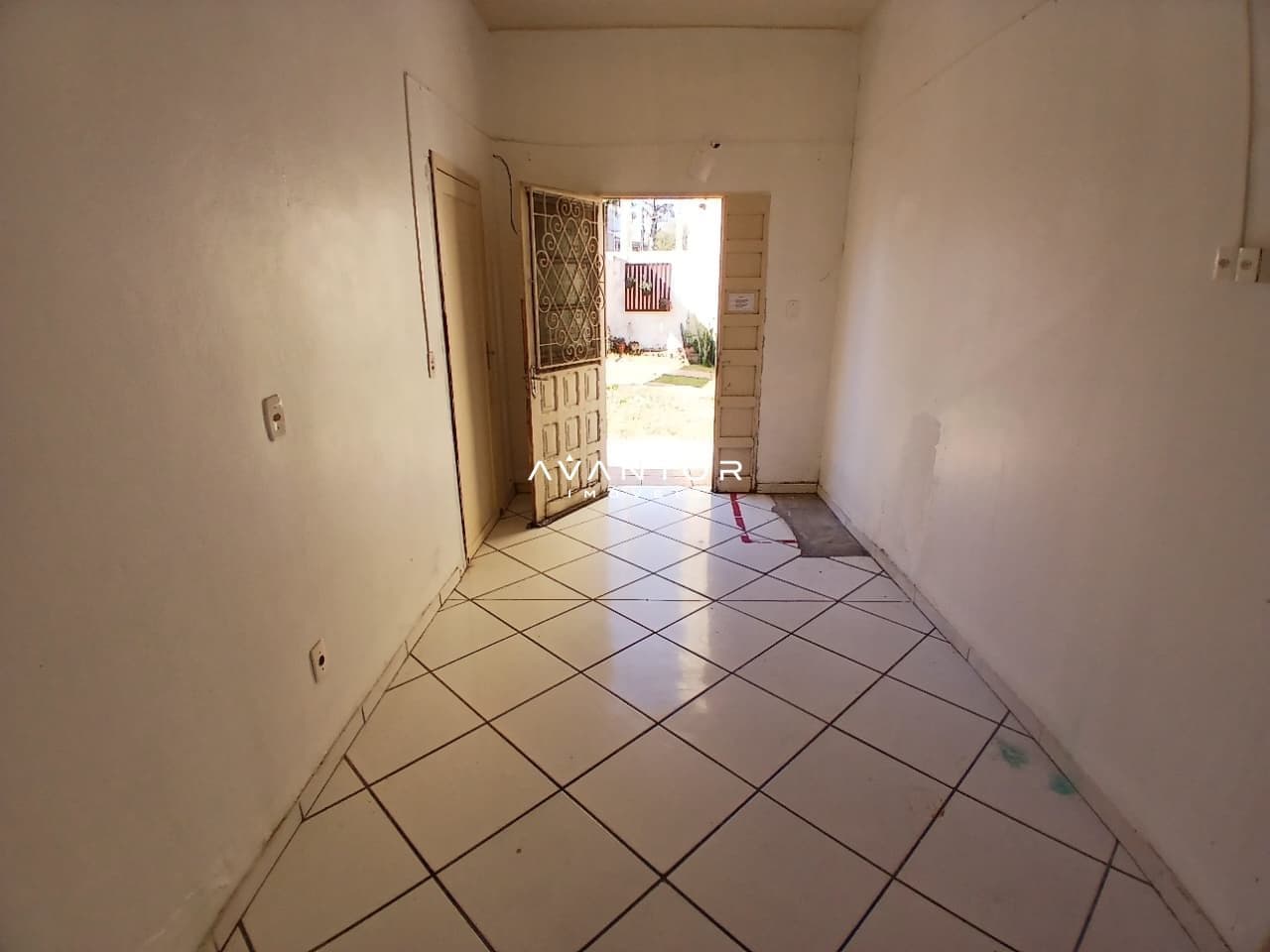 Sala Comercial com 3 salas para alugar em Nossa Senhora do Rosário, Santa Maria/RS — foto 2 de 12