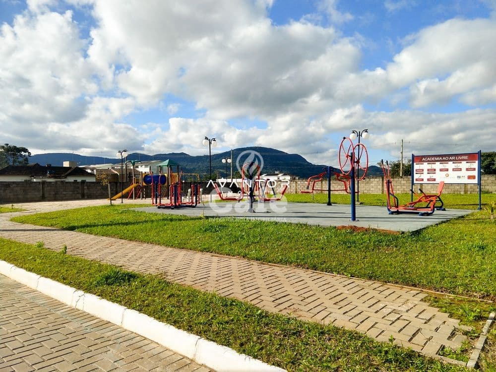 Excelente terreno em condomínio fechado, com ótima infraestrutura — Terreno à venda em São José, Santa Maria/RS