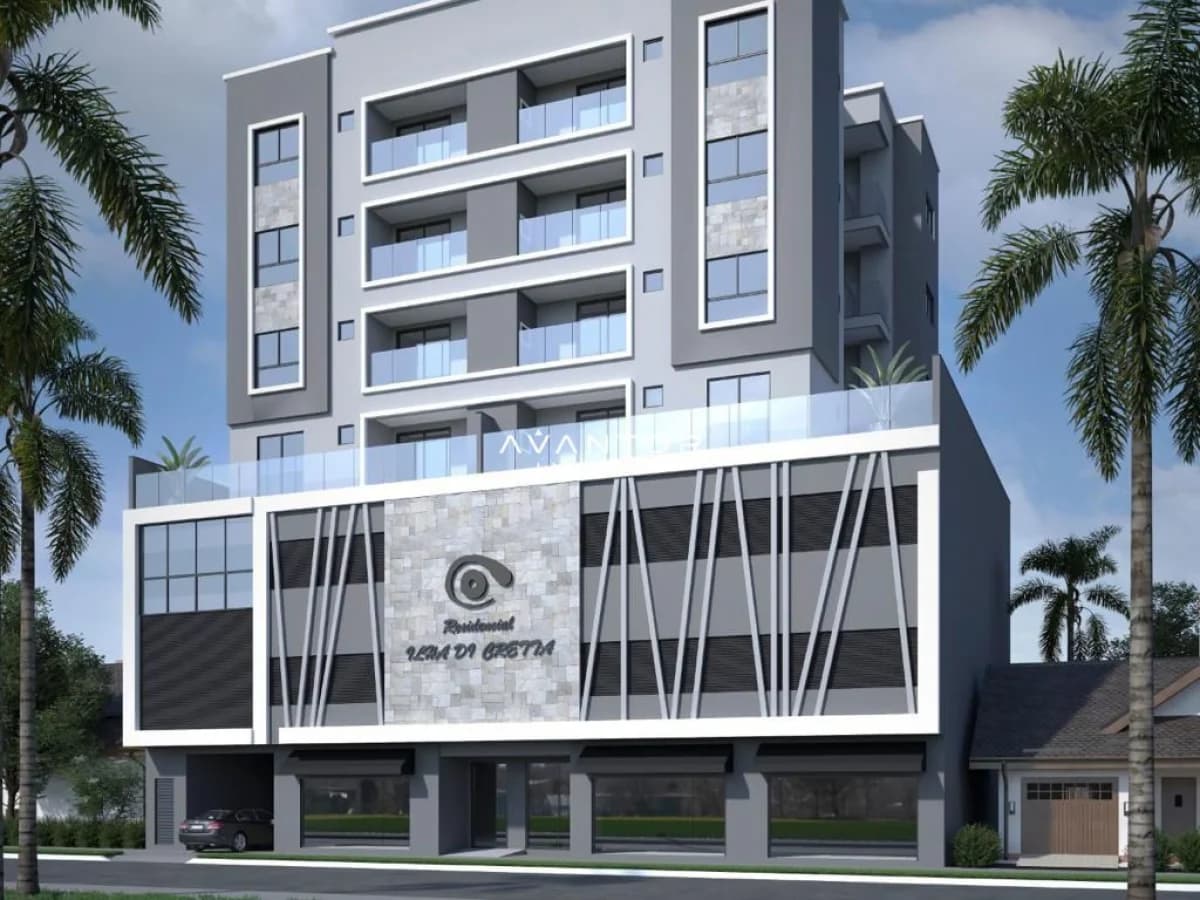 Fachada do prédio com comércios — Apartamento com 2 quartos à venda em Centro, Balneário Camboriú/SC