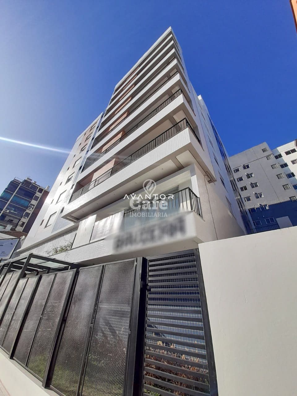 Fachada do prédio com sacadas — Apartamento com 2 quartos à venda no Baviera, em Nossa Senhora de Fátima, Santa Maria/RS