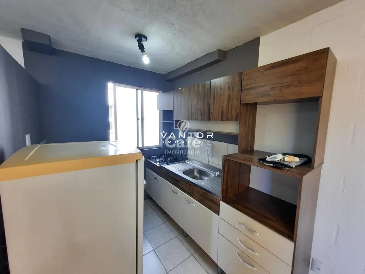 Apartamento de 2 dormitórios com vaga de estacionamento — Apartamento com 2 quartos à venda em Juscelino Kubitschek, Santa Maria/RS