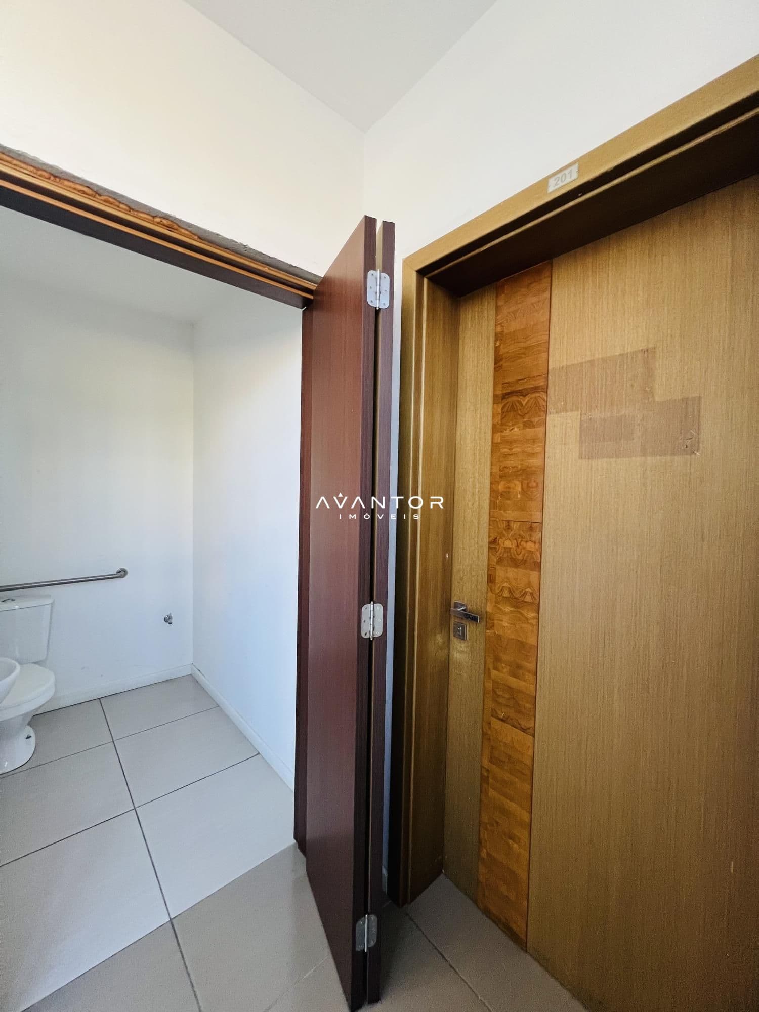 Sala Comercial com 1 sala à venda em Nossa Senhora das Dores, Santa Maria/RS — foto 2 de 17