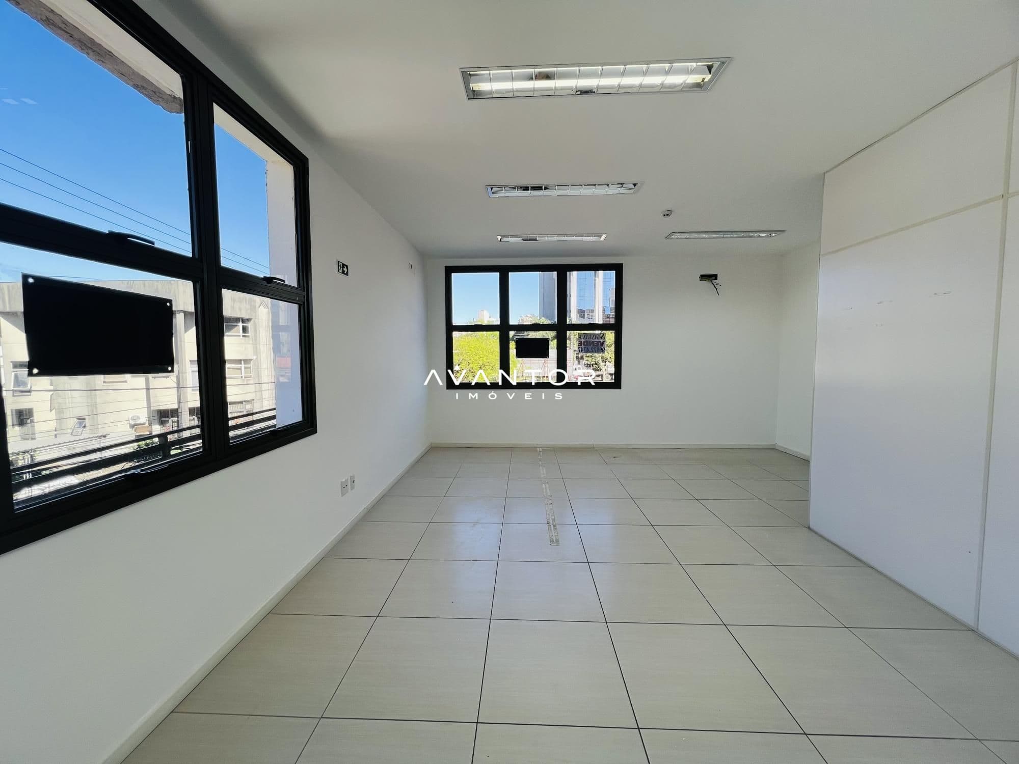 Sala Comercial com 1 sala à venda em Nossa Senhora das Dores, Santa Maria/RS — foto 15 de 17