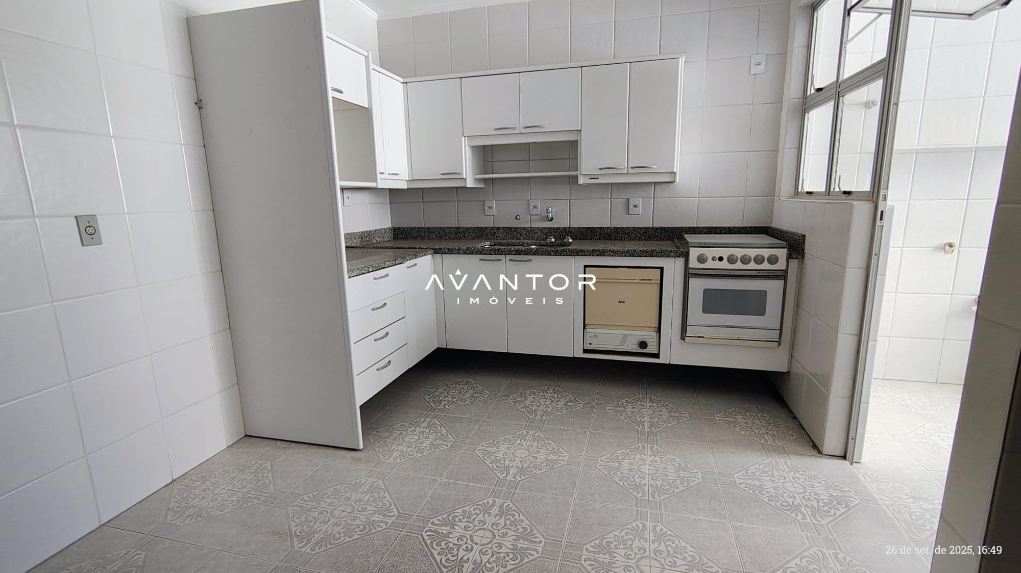 Apartamento com 3 quartos à venda no Condomínio Edifício Torre Chillan, em Duque de Caxias, Santa Maria/RS — foto 2 de 21