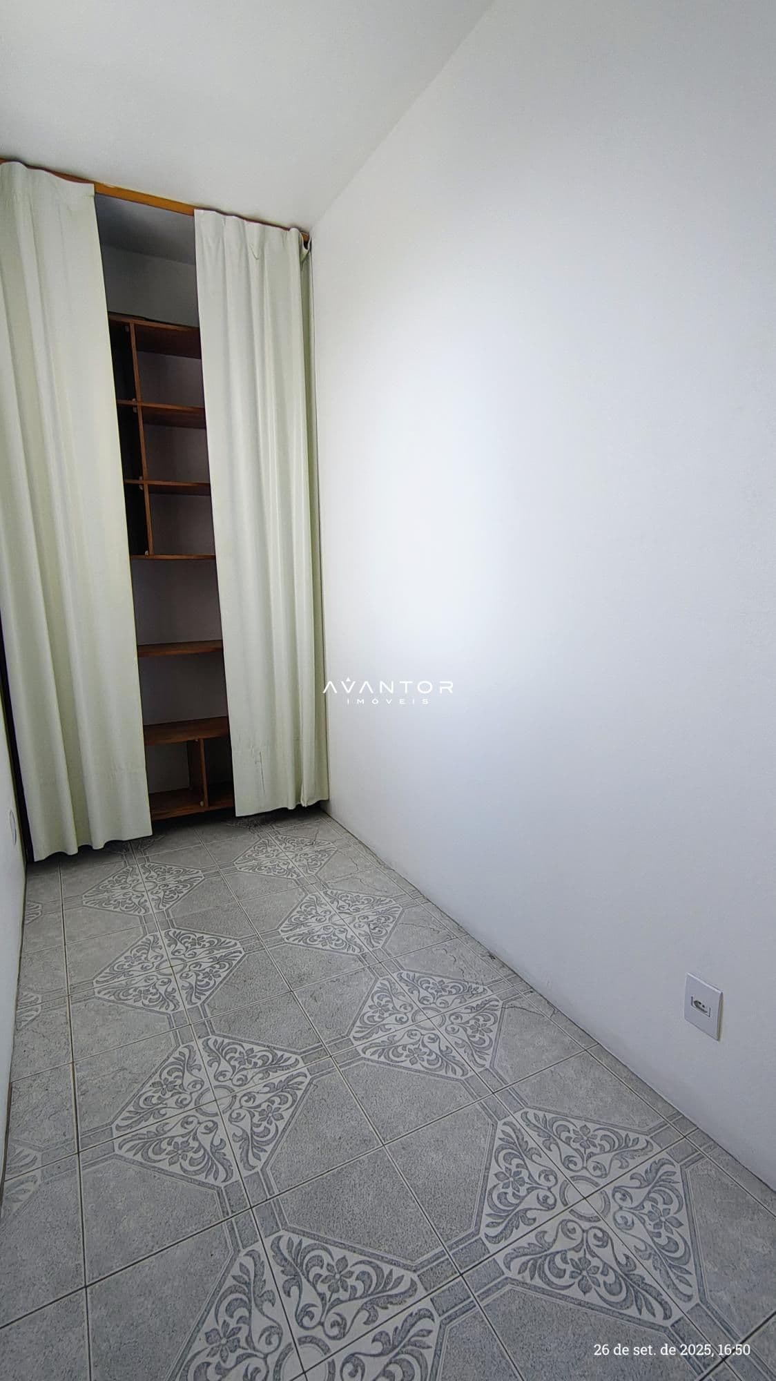 Dependêcia — Apartamento com 3 quartos à venda no Condomínio Edifício Torre Chillan, em Duque de Caxias, Santa Maria/RS