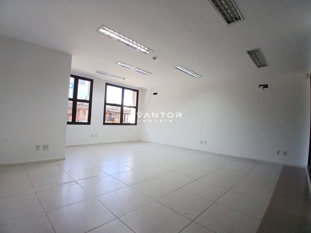 Sala Comercial com 1 sala à venda em Nossa Senhora das Dores, Santa Maria/RS — foto 3 de 5