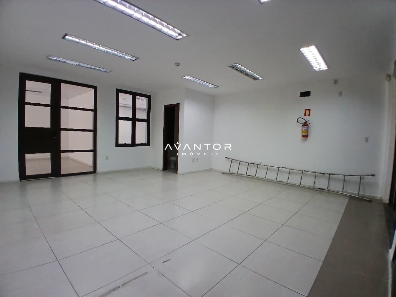 Sala Comercial com 1 sala à venda em Nossa Senhora das Dores, Santa Maria/RS — foto 3 de 5